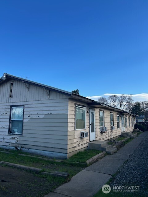 705 N 1st Street , Yakima, WA 98901