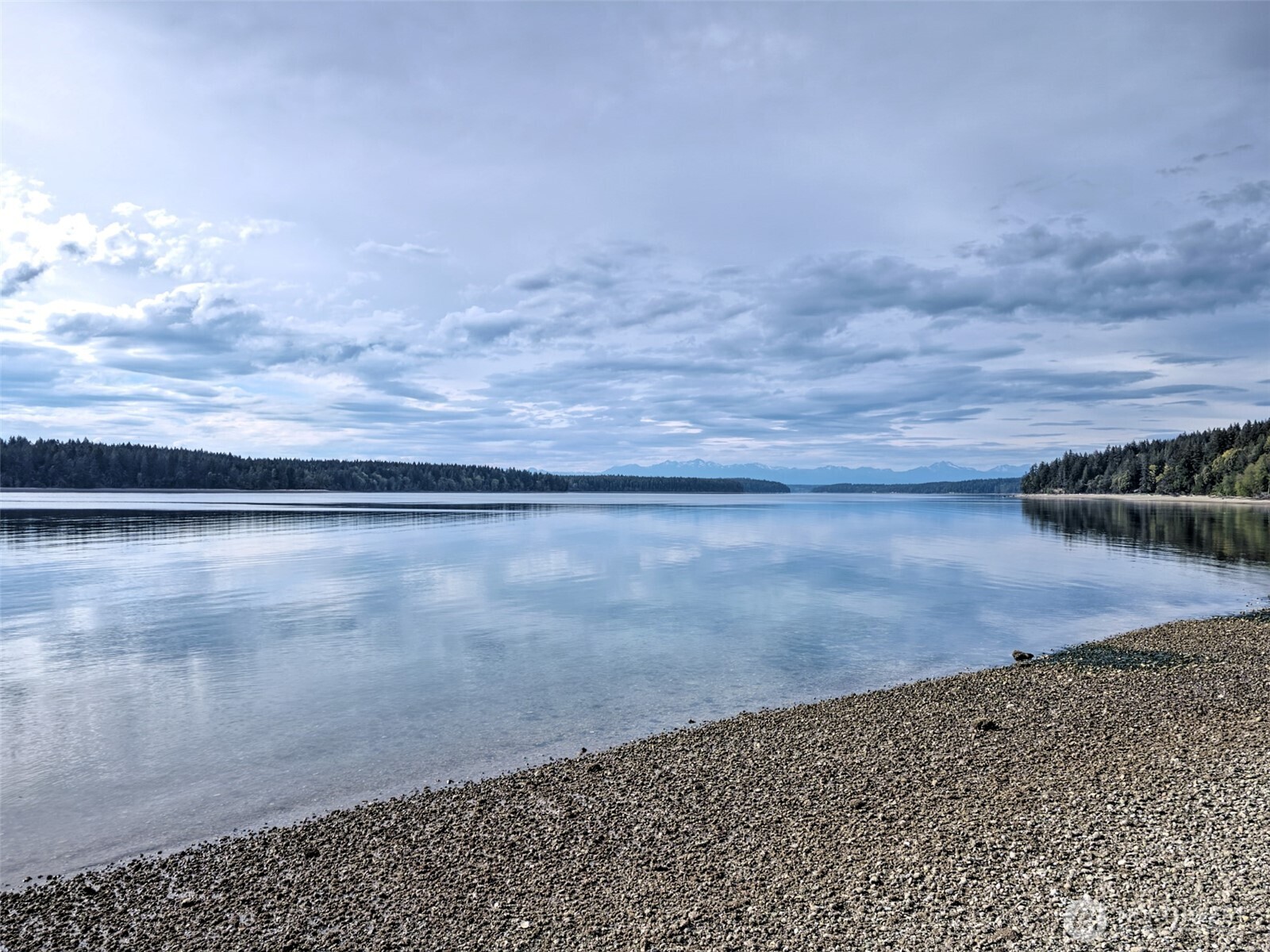 101 E Peale Drive , Shelton, WA 98584