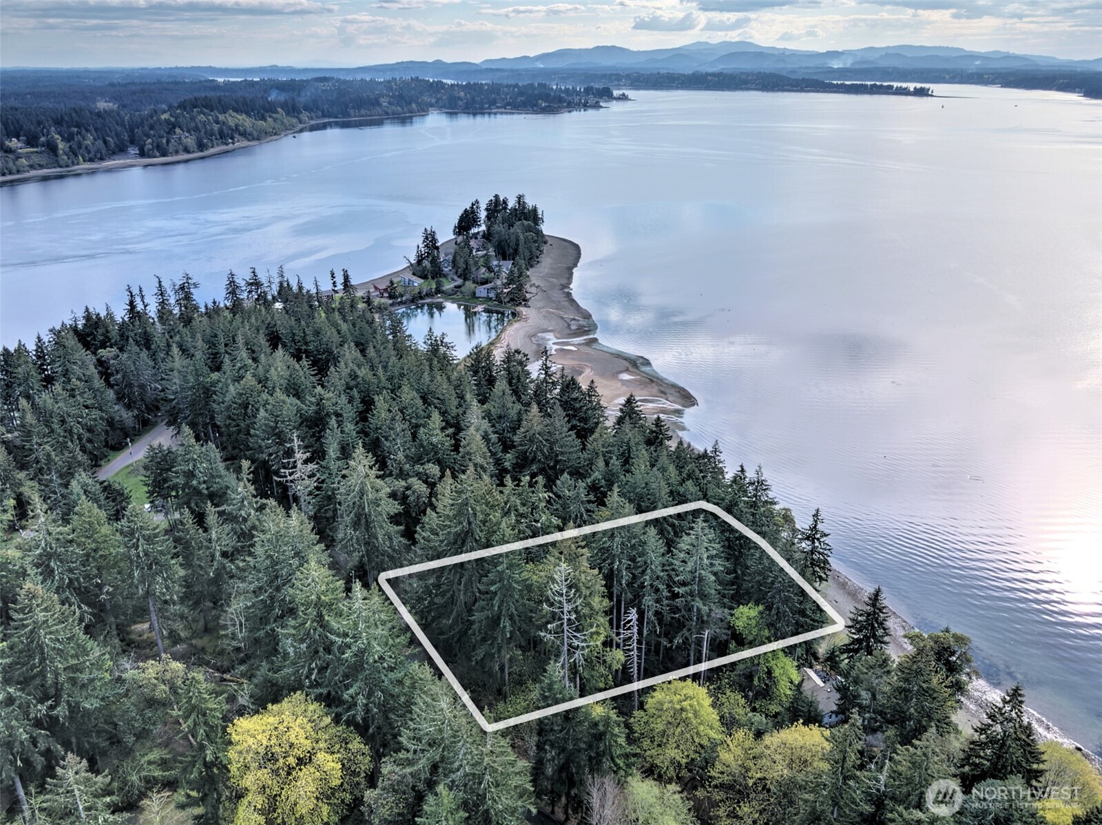 101 E Peale Drive , Shelton, WA 98584