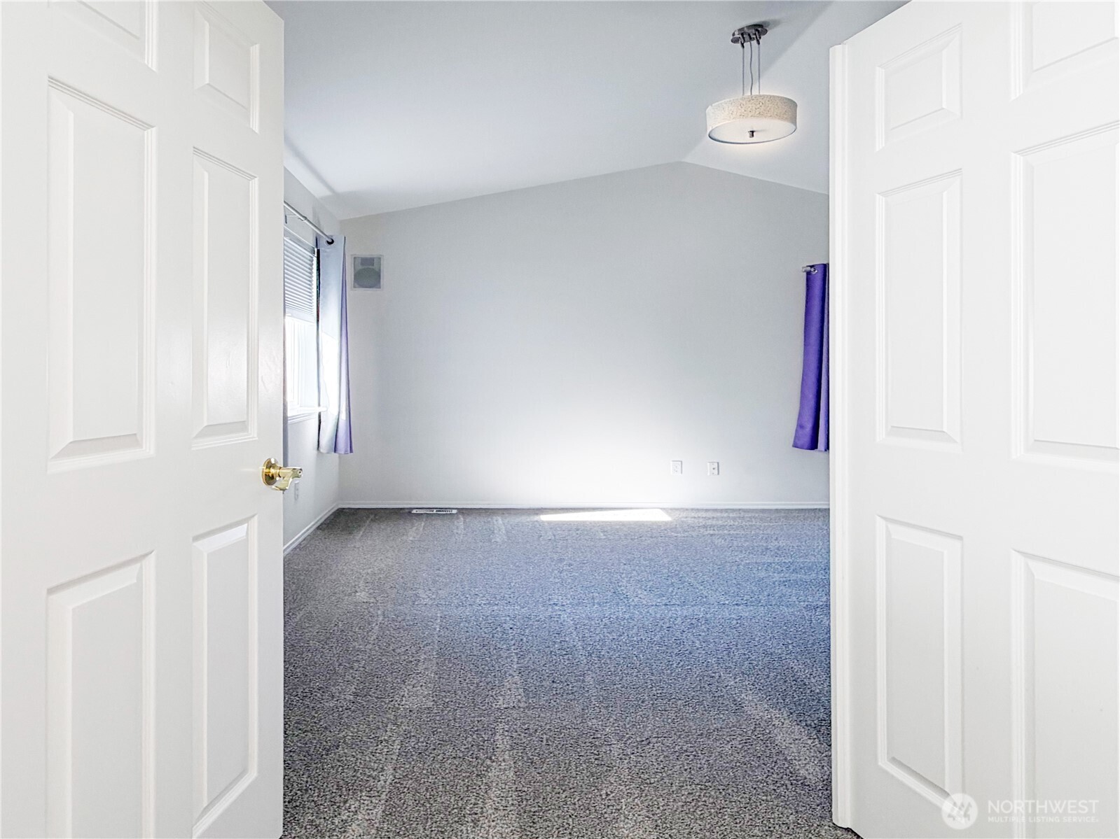 5807 14th Drive W, Everett, WA 98203