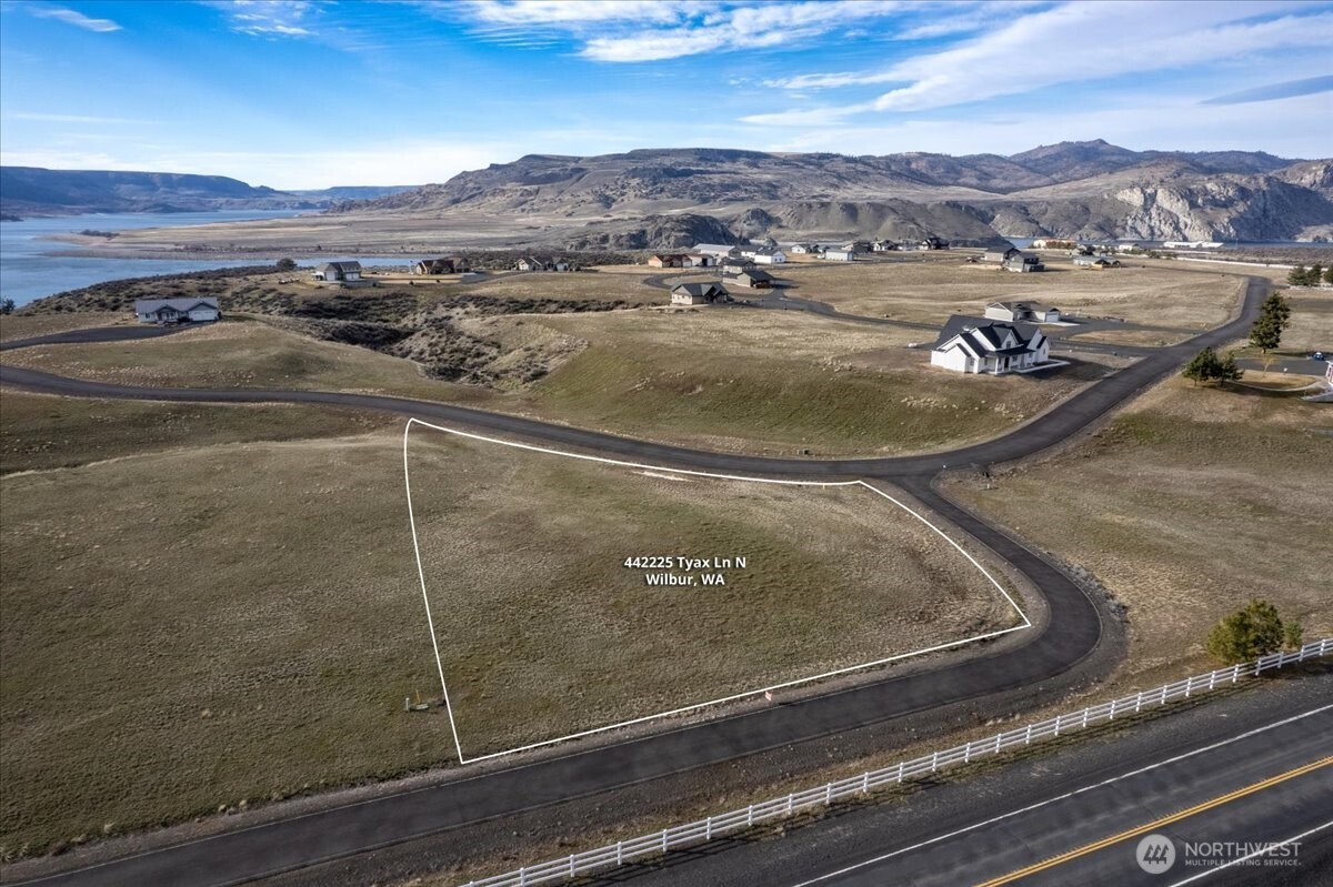 44225 Tyax Lane N, Wilbur, WA 99185