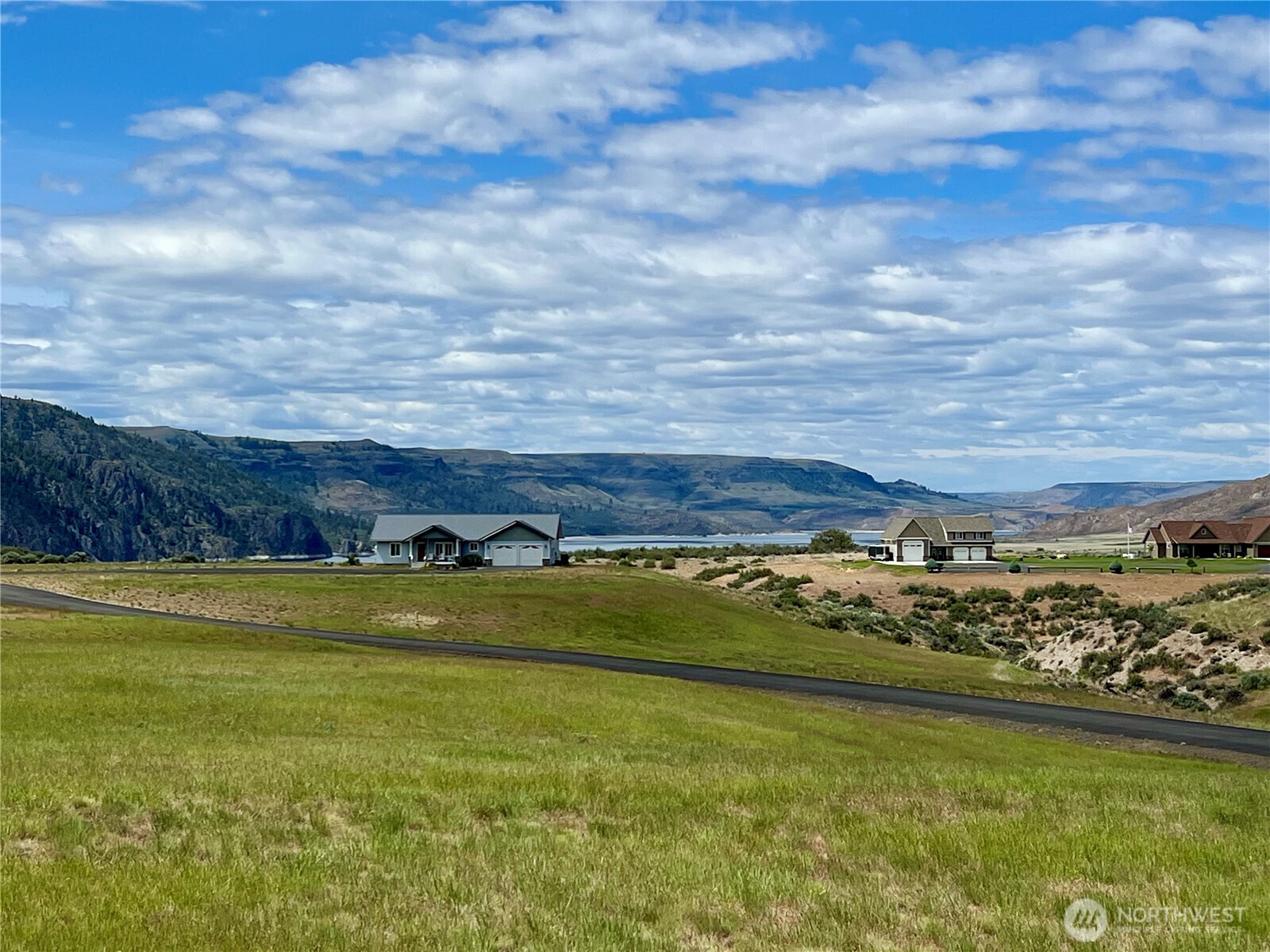 44225 Tyax Lane N, Wilbur, WA 99185
