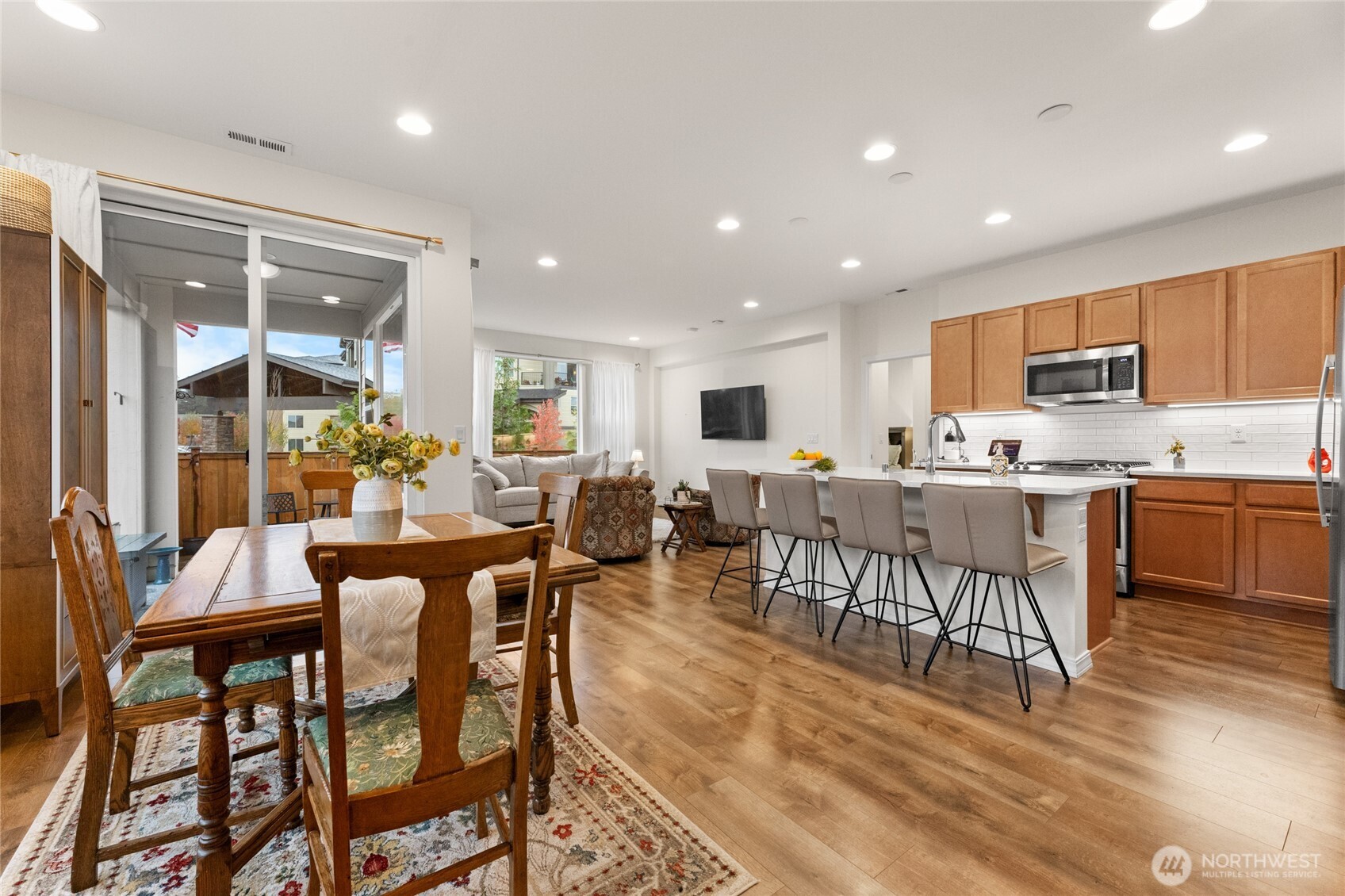 22701 SE 237th Place , Maple Valley, WA 98038