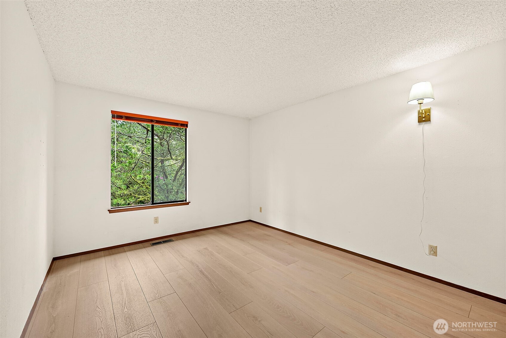 1795 SE Auburn Street , Port Orchard, WA 98367