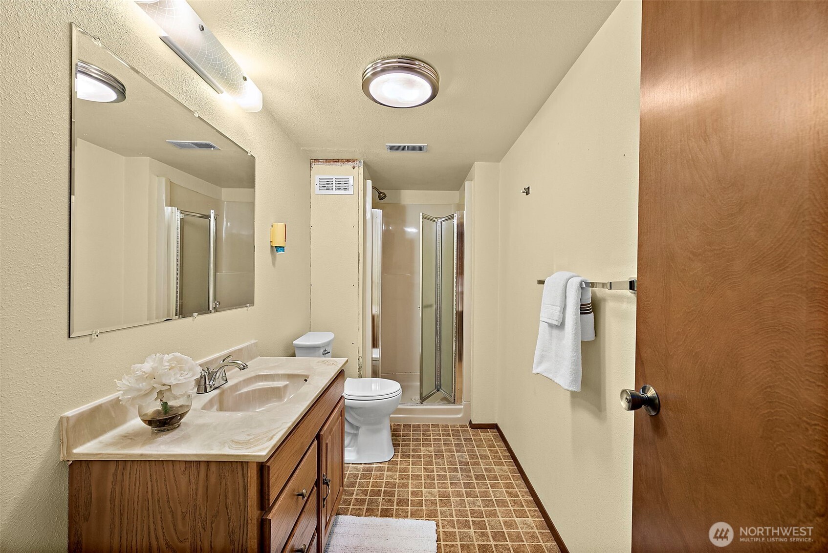 1795 SE Auburn Street , Port Orchard, WA 98367