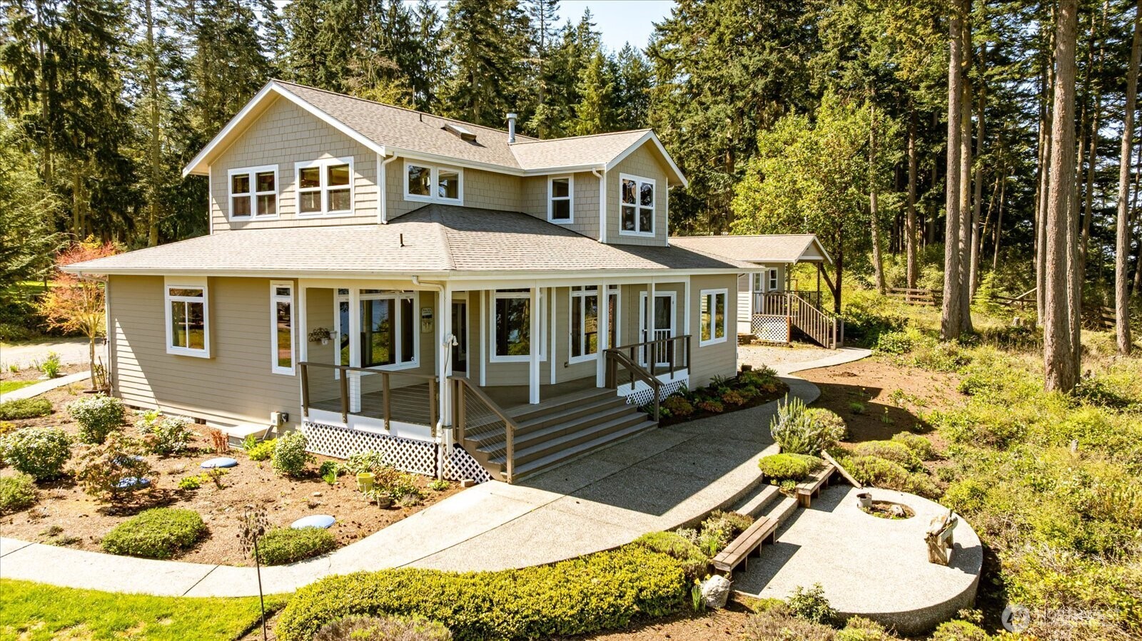 1202 NE Burnham Place , Coupeville, WA 98239