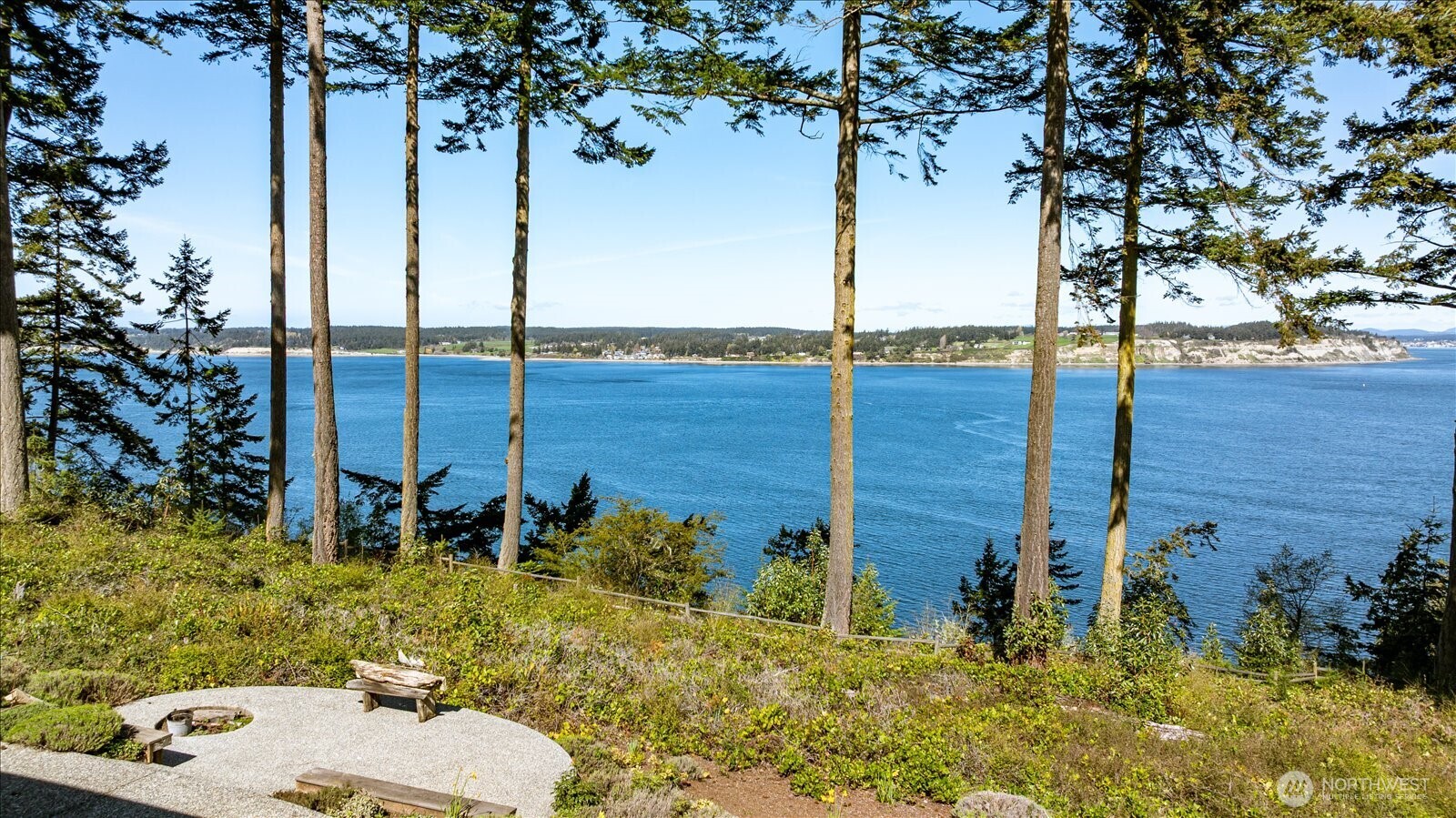 1202 NE Burnham Place , Coupeville, WA 98239