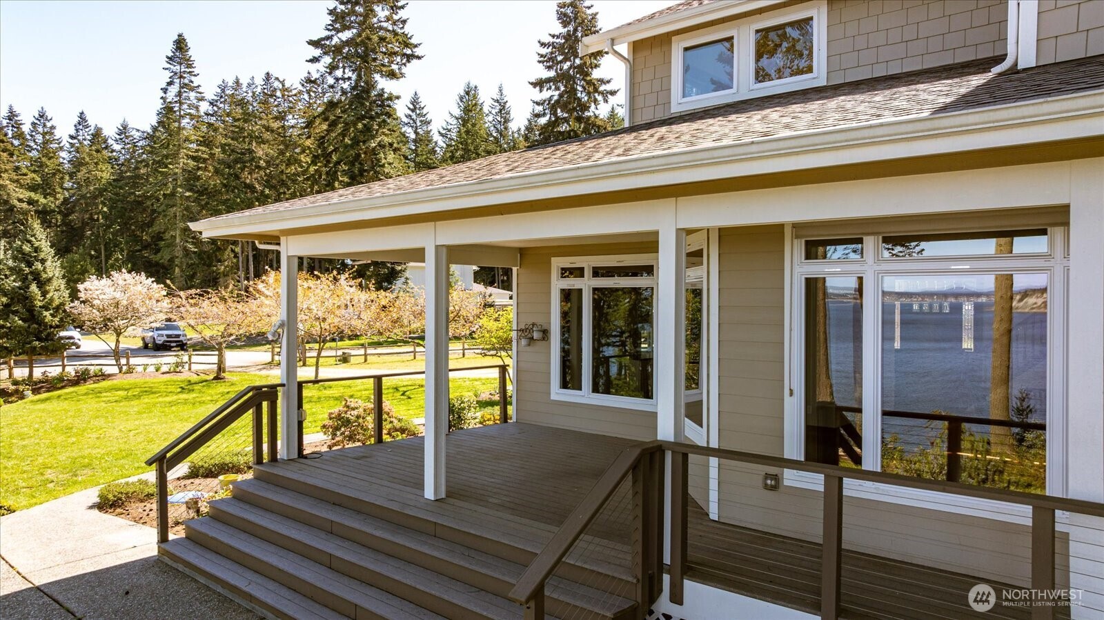 1202 NE Burnham Place , Coupeville, WA 98239