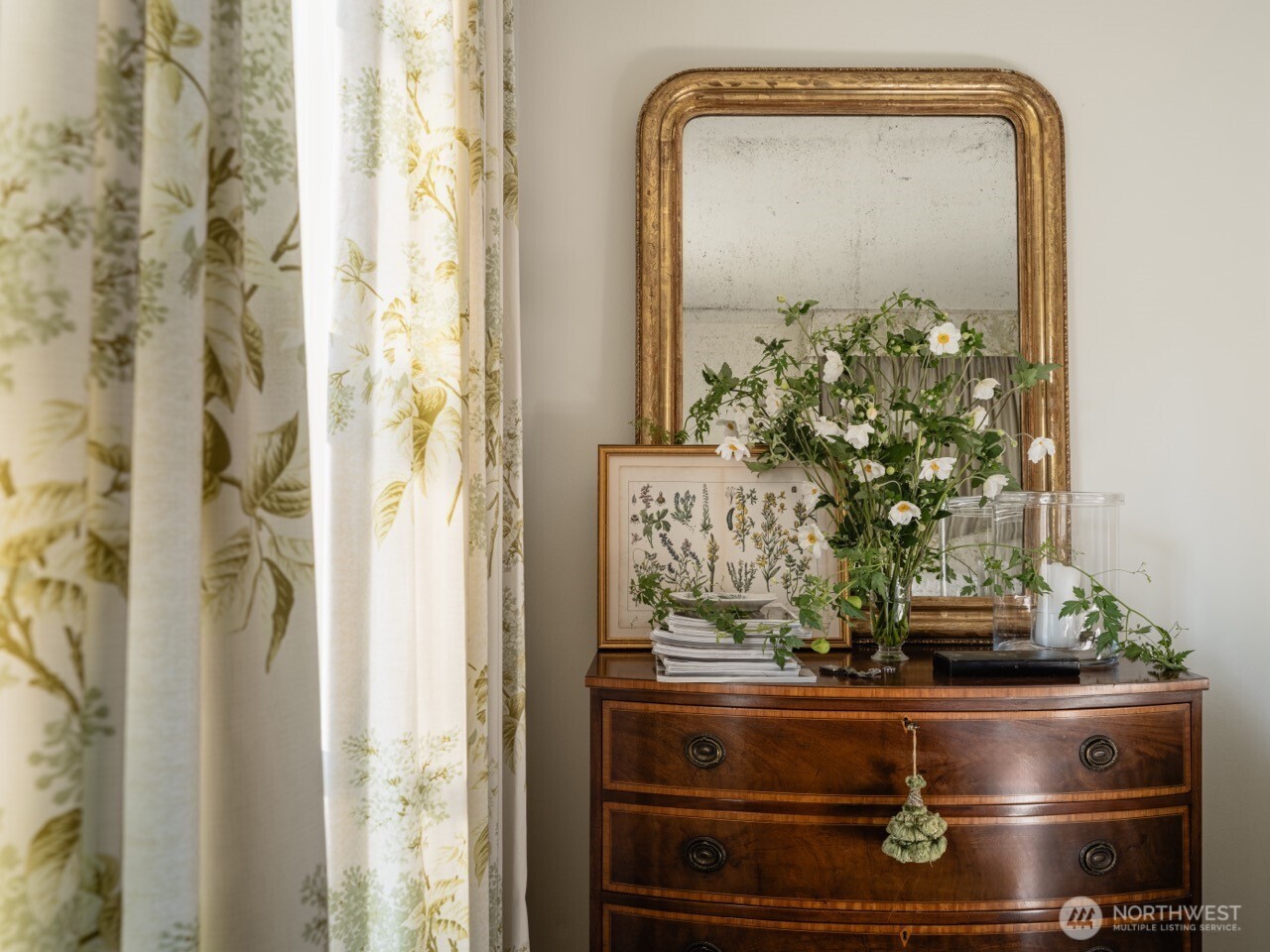 2307 McGilvra Boulevard E, Seattle, WA 98112