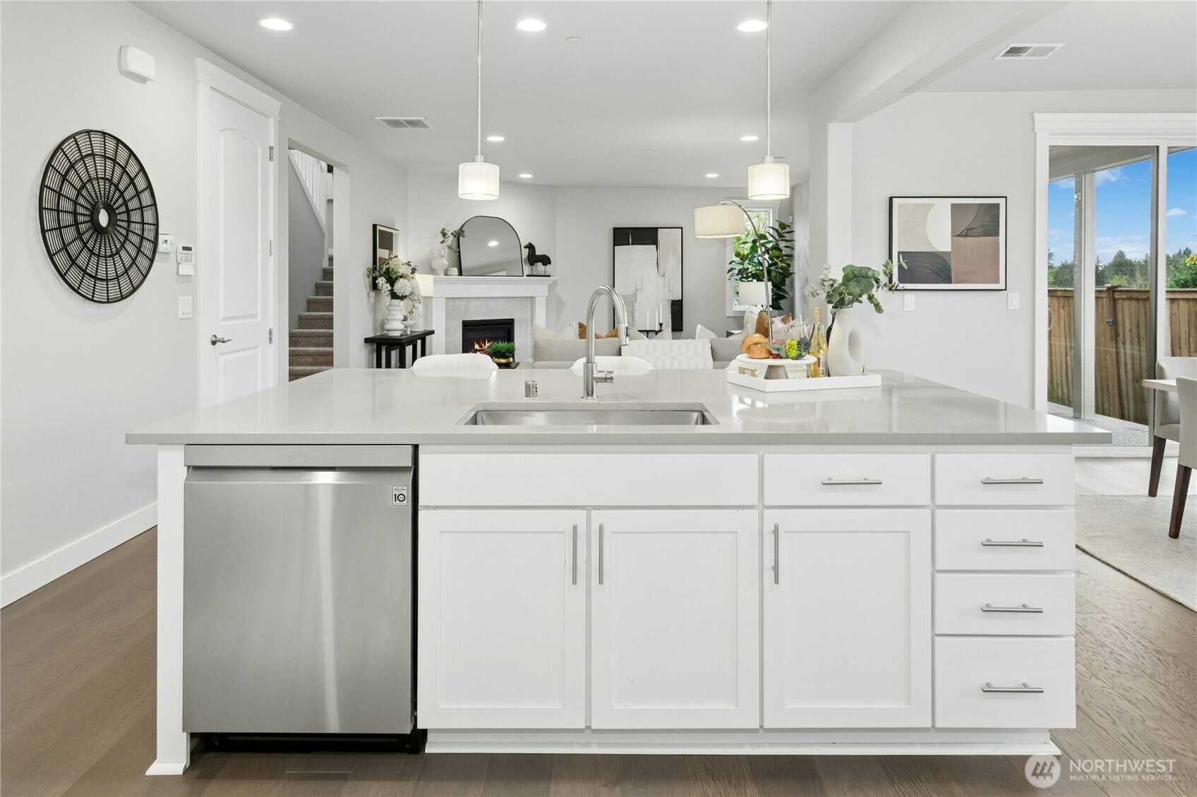 8435 NE 146th Street , Kenmore, WA 98028
