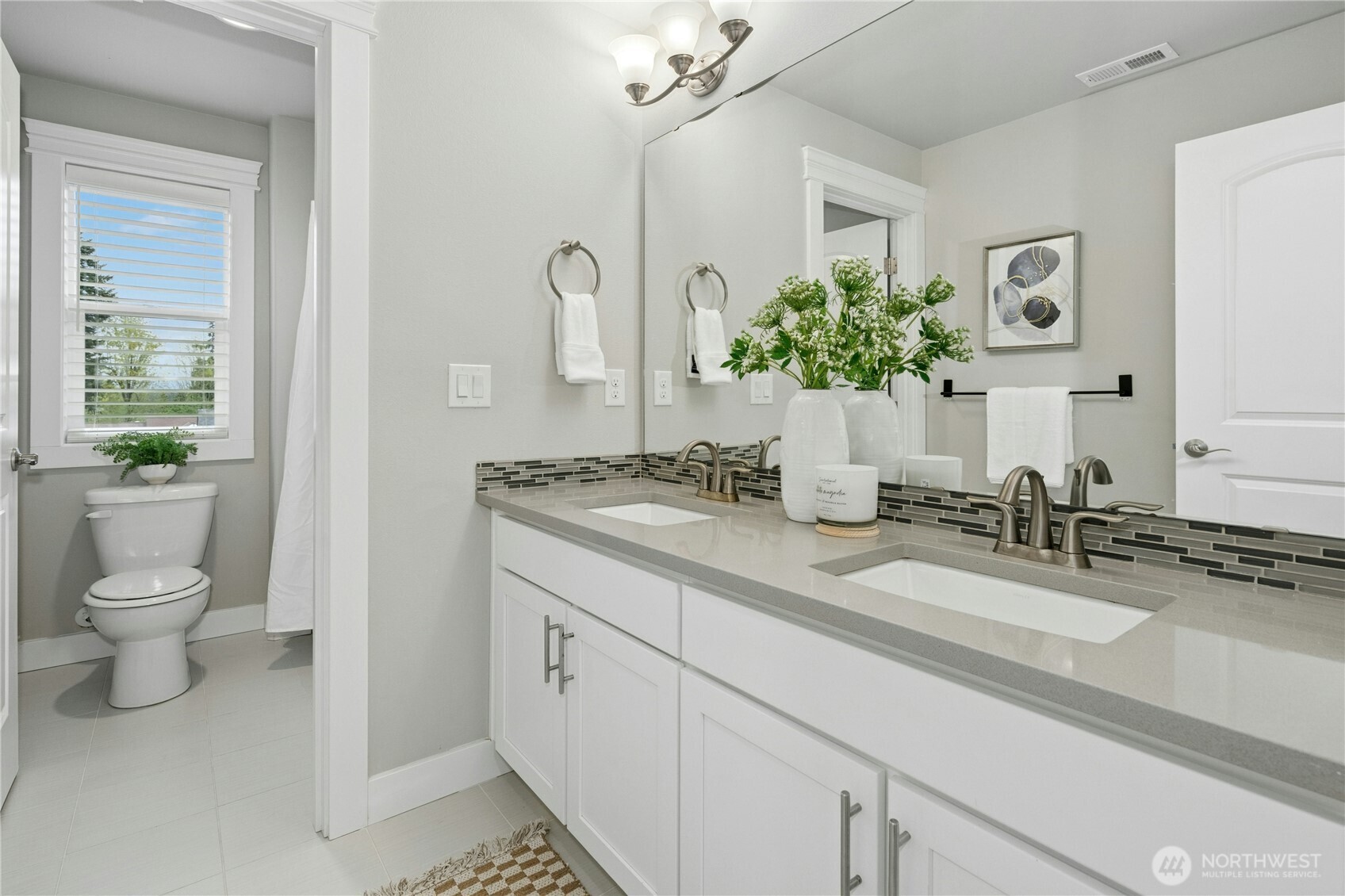 8435 NE 146th Street , Kenmore, WA 98028