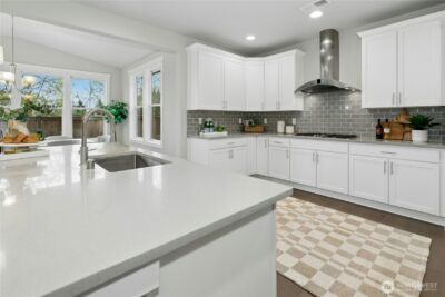 8435 NE 146th Street , Kenmore, WA 98028 - Photo 9