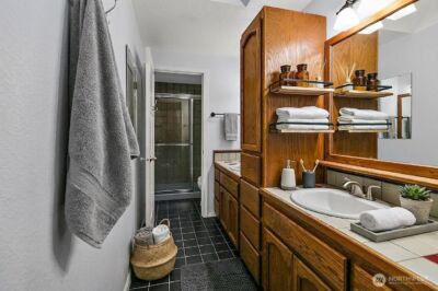 14930 NE 204th Street , Woodinville, WA 98072 - Photo 16