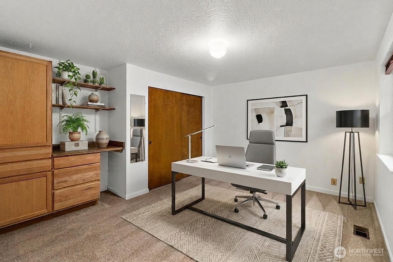 14930 NE 204th Street , Woodinville, WA 98072