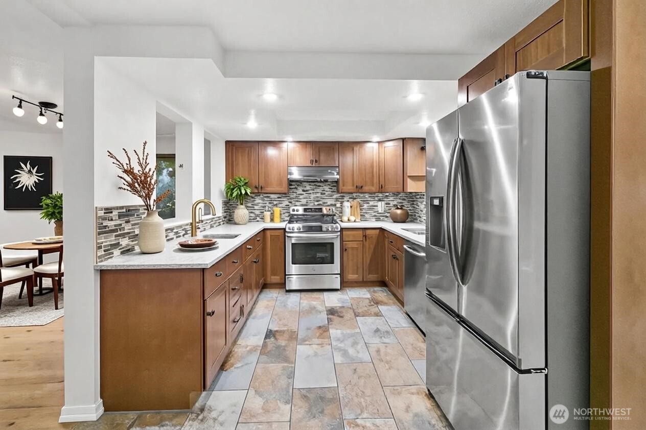 14930 NE 204th Street , Woodinville, WA 98072
