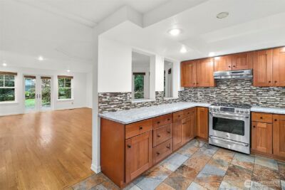 14930 NE 204th Street , Woodinville, WA 98072 - Photo 8