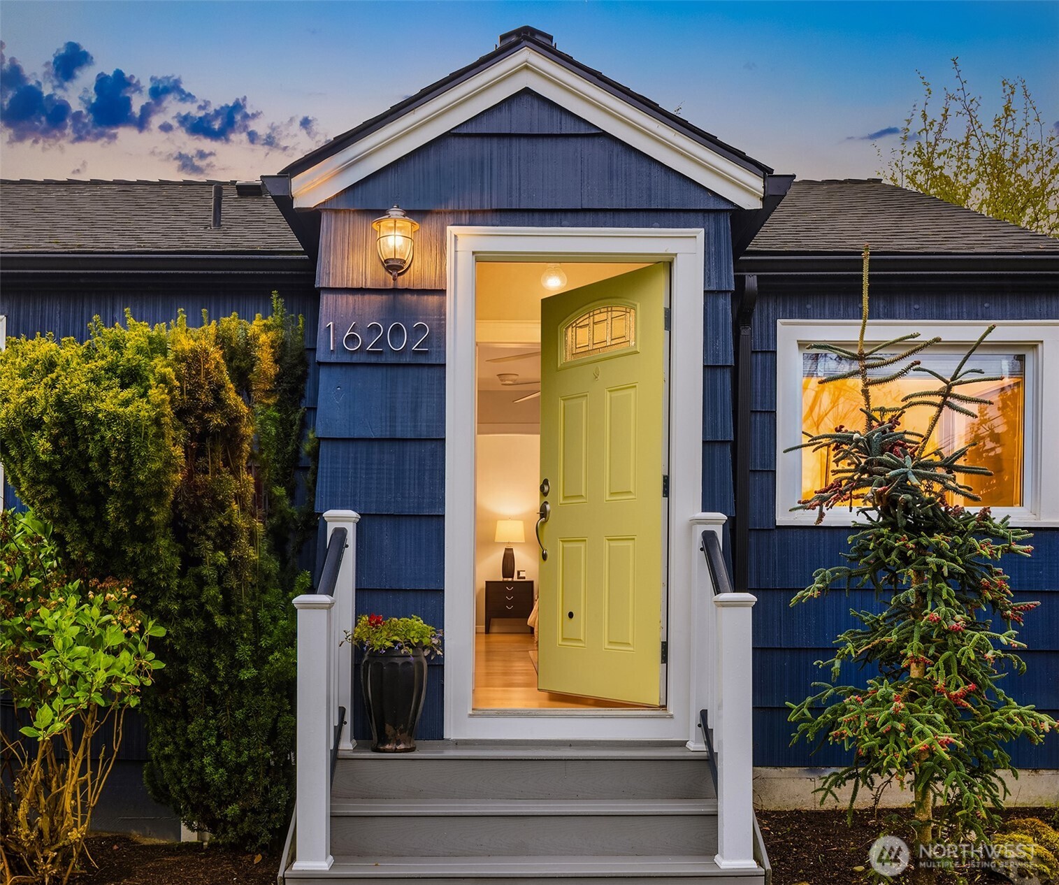 16202 11th Avenue SW, Burien, WA 98166