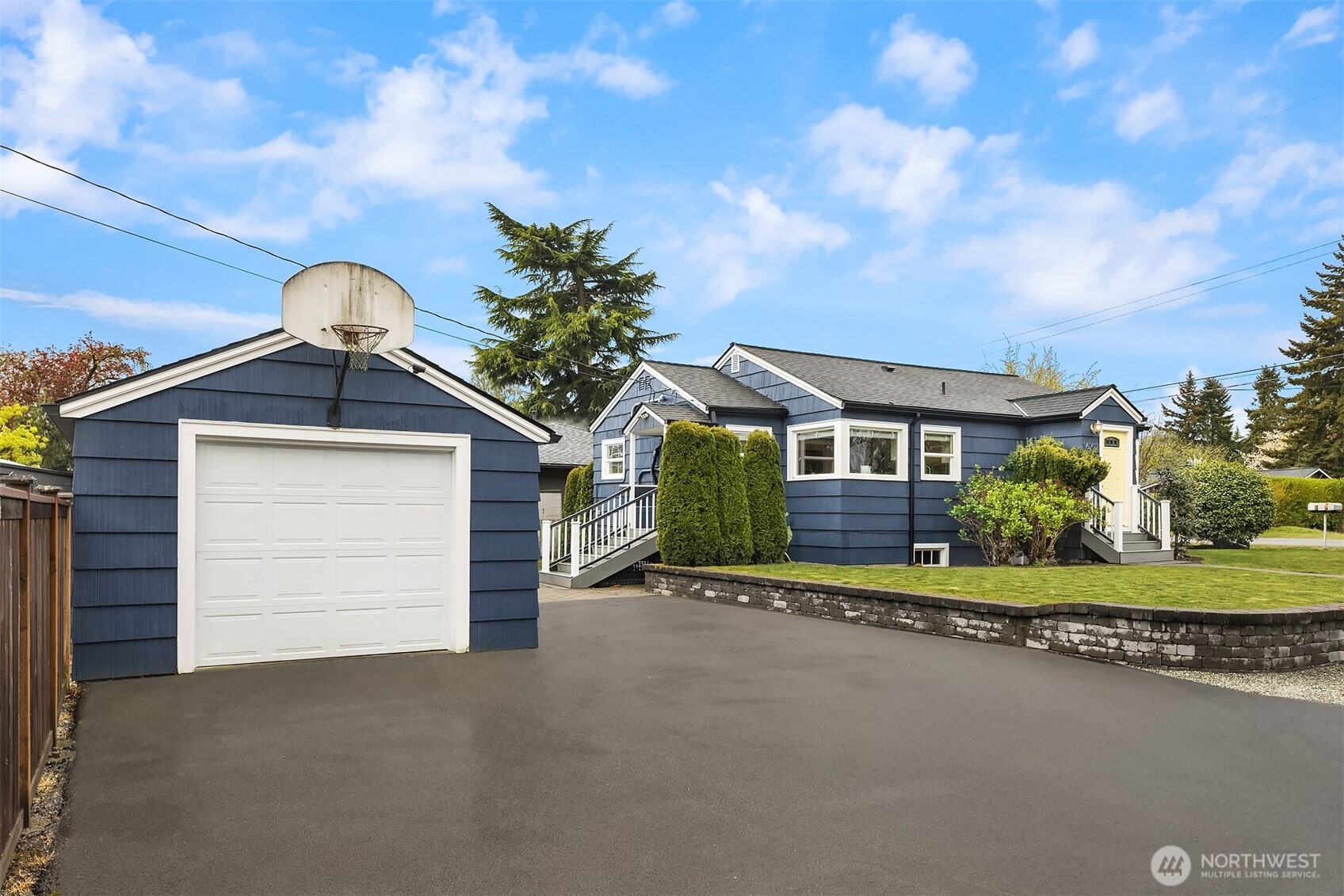 16202 11th Avenue SW, Burien, WA 98166