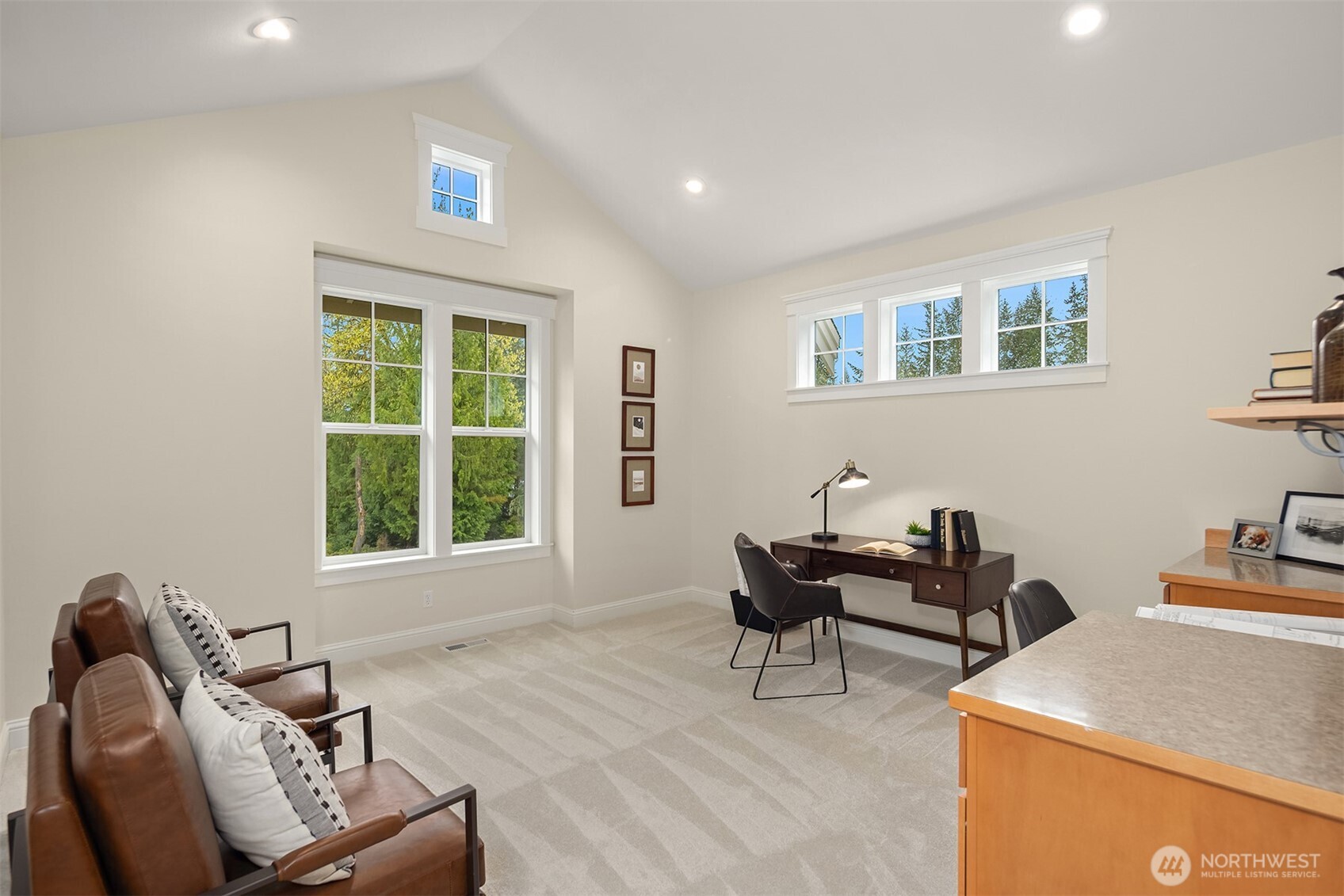 9723 218th Place NE, Redmond, WA 98053-7624