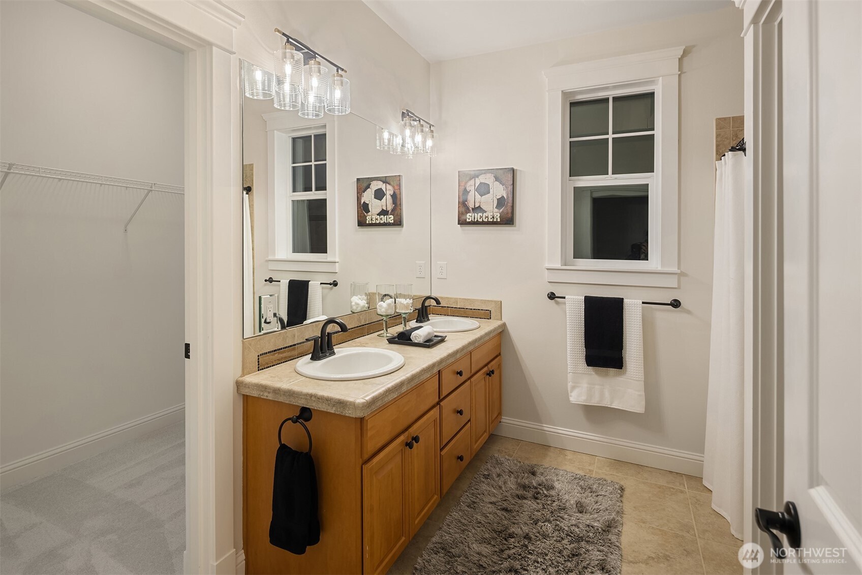 9723 218th Place NE, Redmond, WA 98053-7624