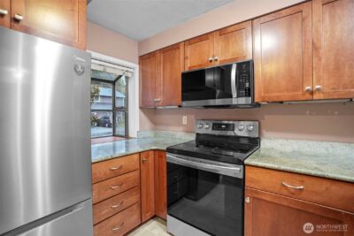 13147 113th Place NE, Kirkland, WA 98034 - Photo 4
