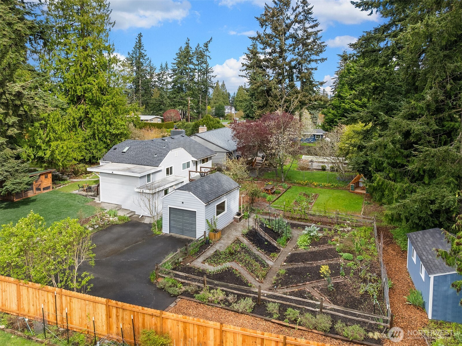 21625 92nd Avenue W, Edmonds, WA 98020