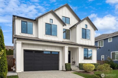 11292 SE 61st Place , Bellevue, WA 98006 - Photo 2