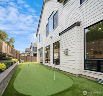 11292 SE 61st Place , Bellevue, WA 98006 - Photo 39