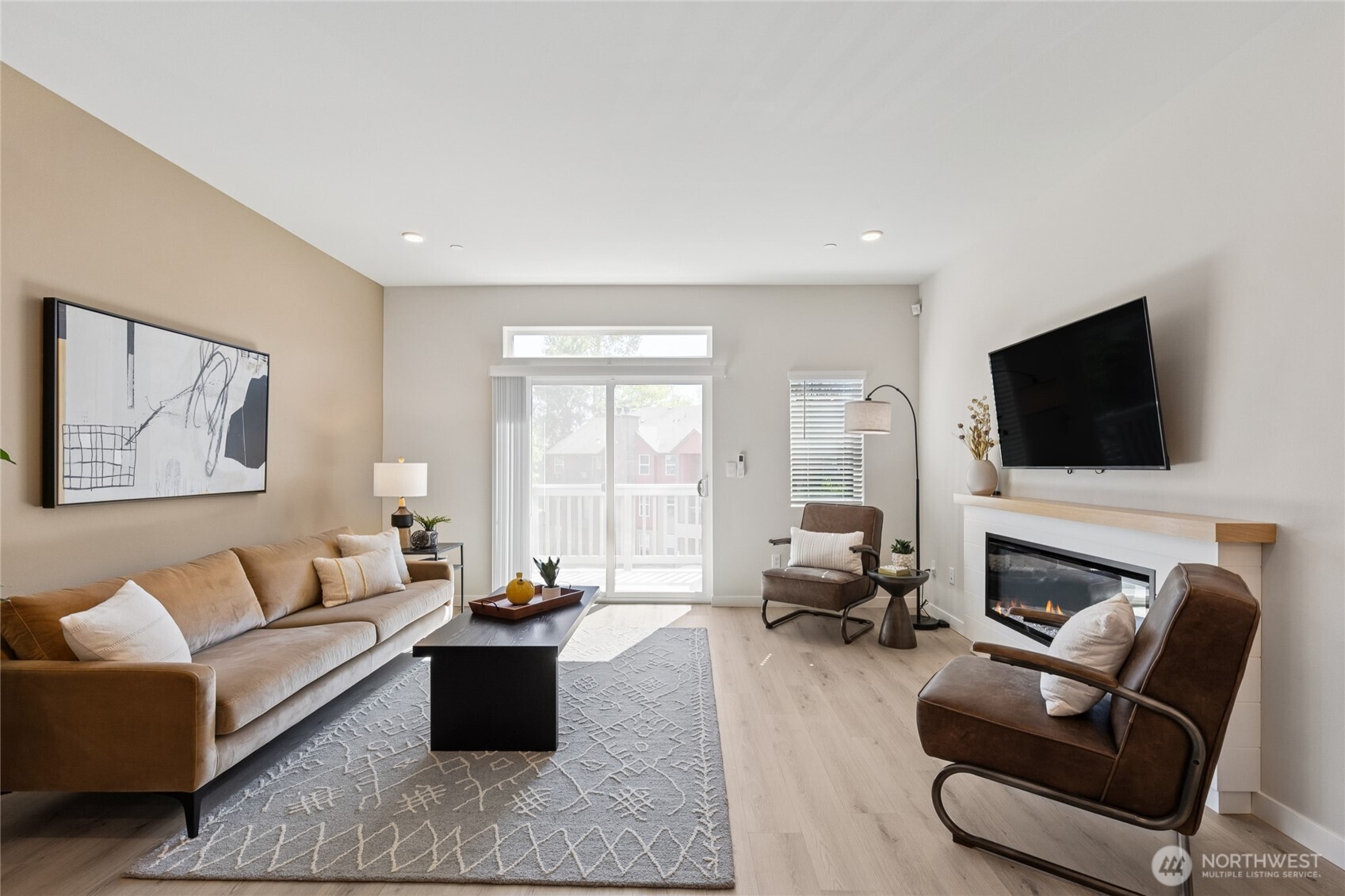 16111 36th Avenue W #D2, Lynnwood, WA 98087