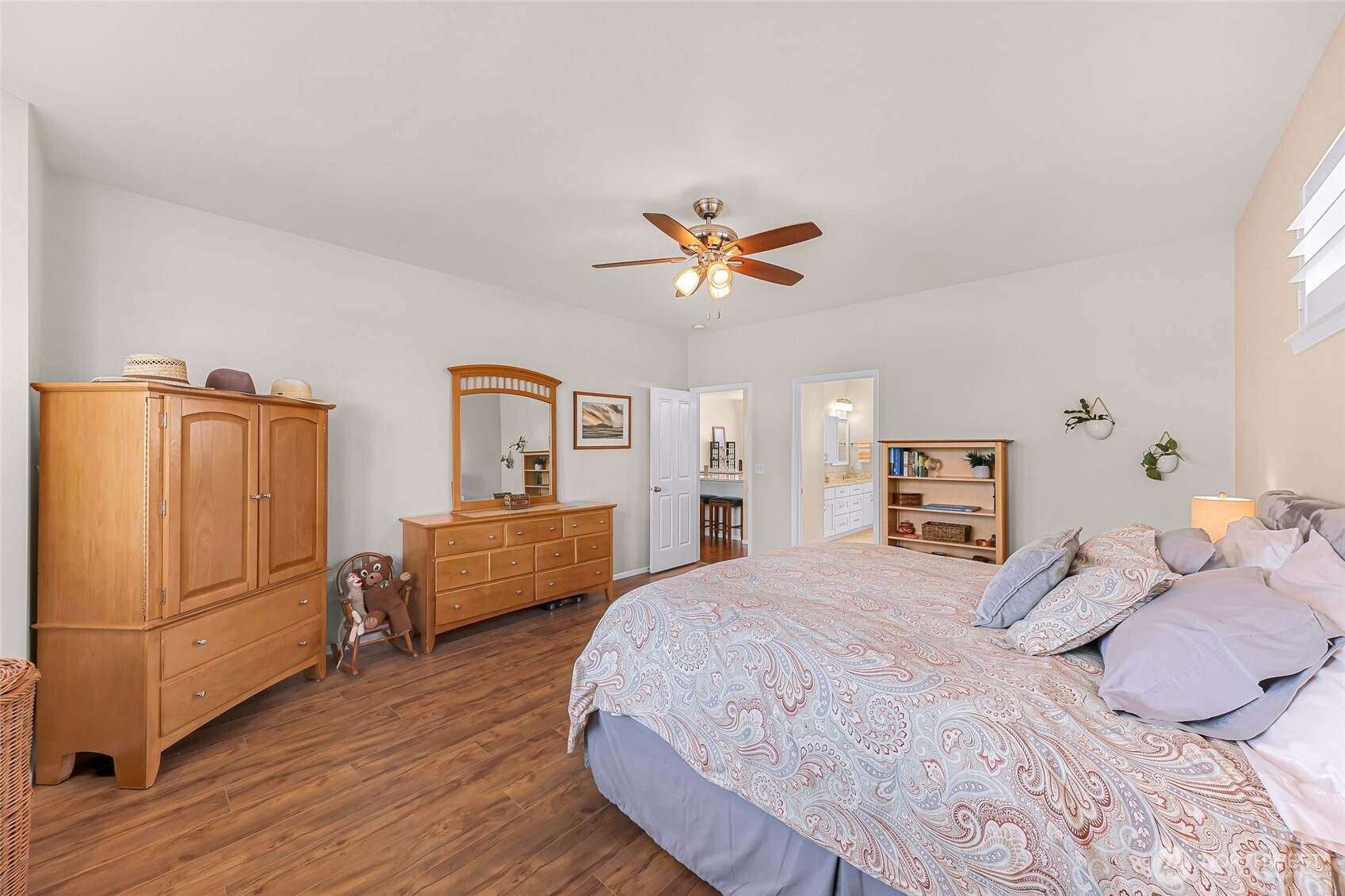127 E Homestead Boulevard , Lynden, WA 98264