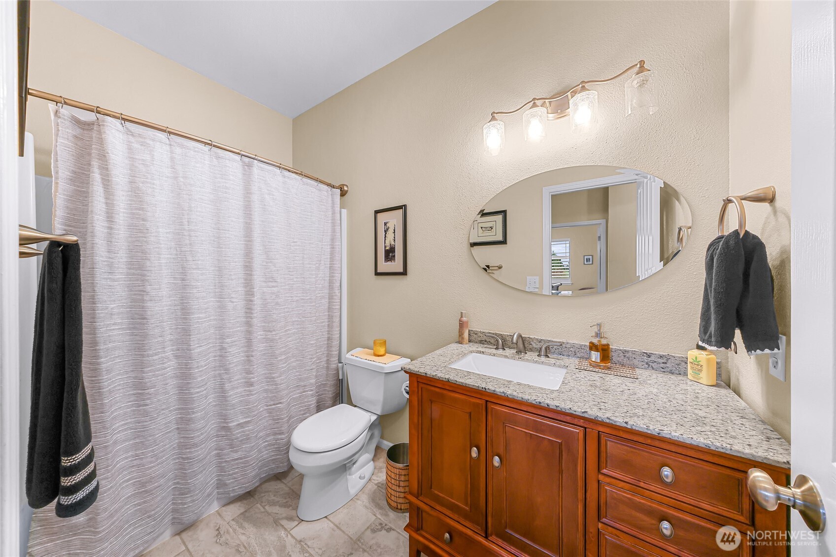 127 E Homestead Boulevard , Lynden, WA 98264