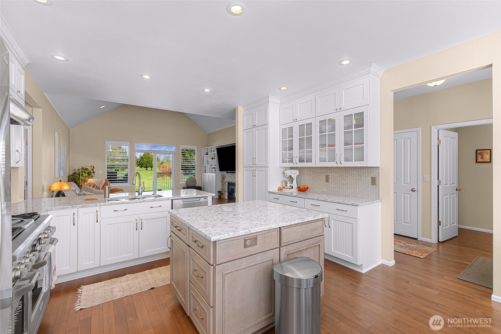 127 E Homestead Boulevard , Lynden, WA 98264