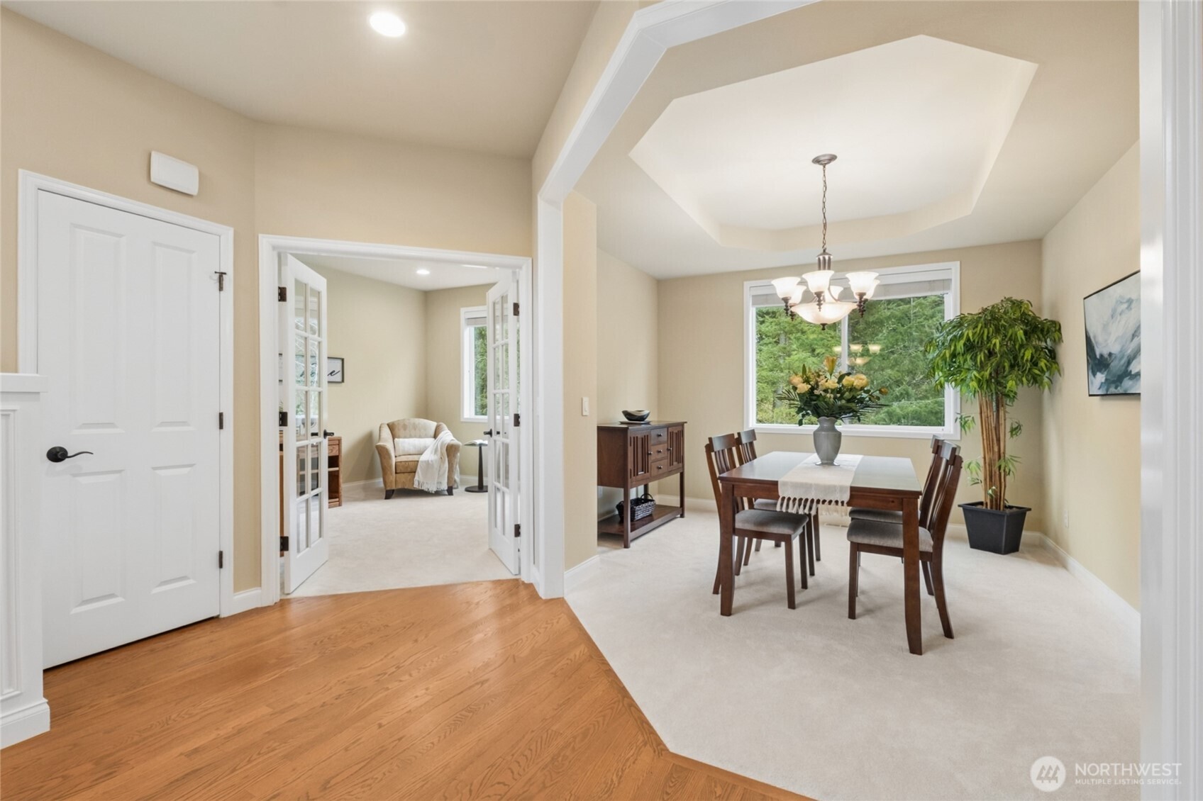 6701 W Crest View Loop SE, Snoqualmie, WA 98065