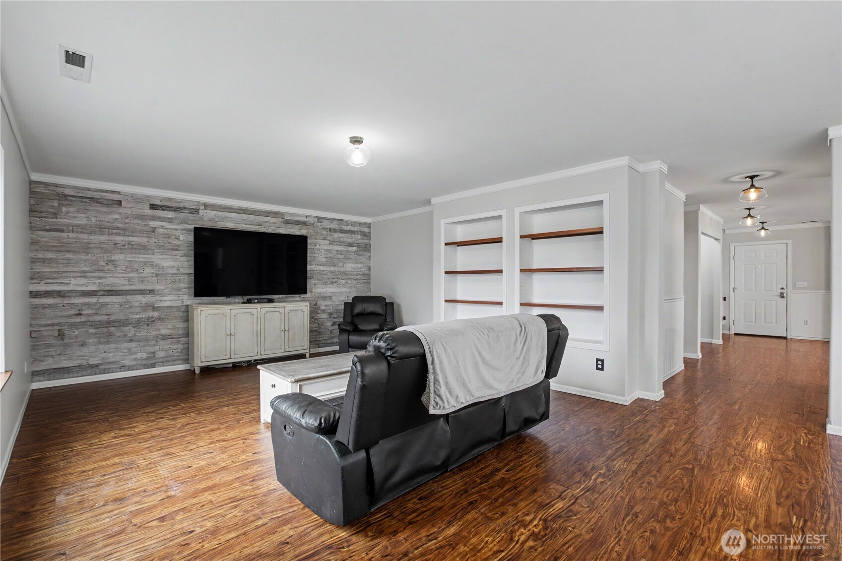 20221 52nd Avenue E, Spanaway, WA 98387