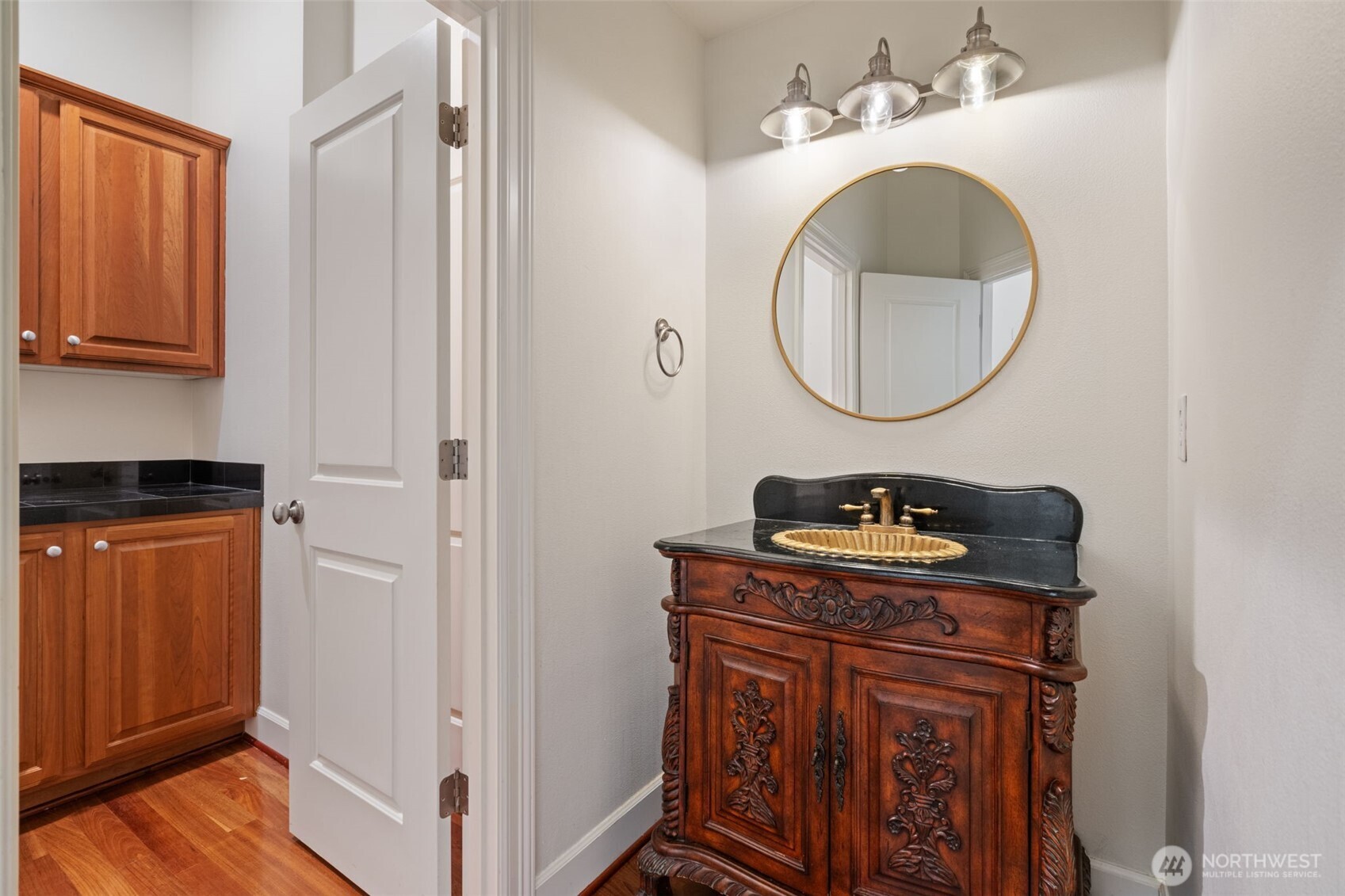 5823 NW Inglewood Court , Camas, WA 98607