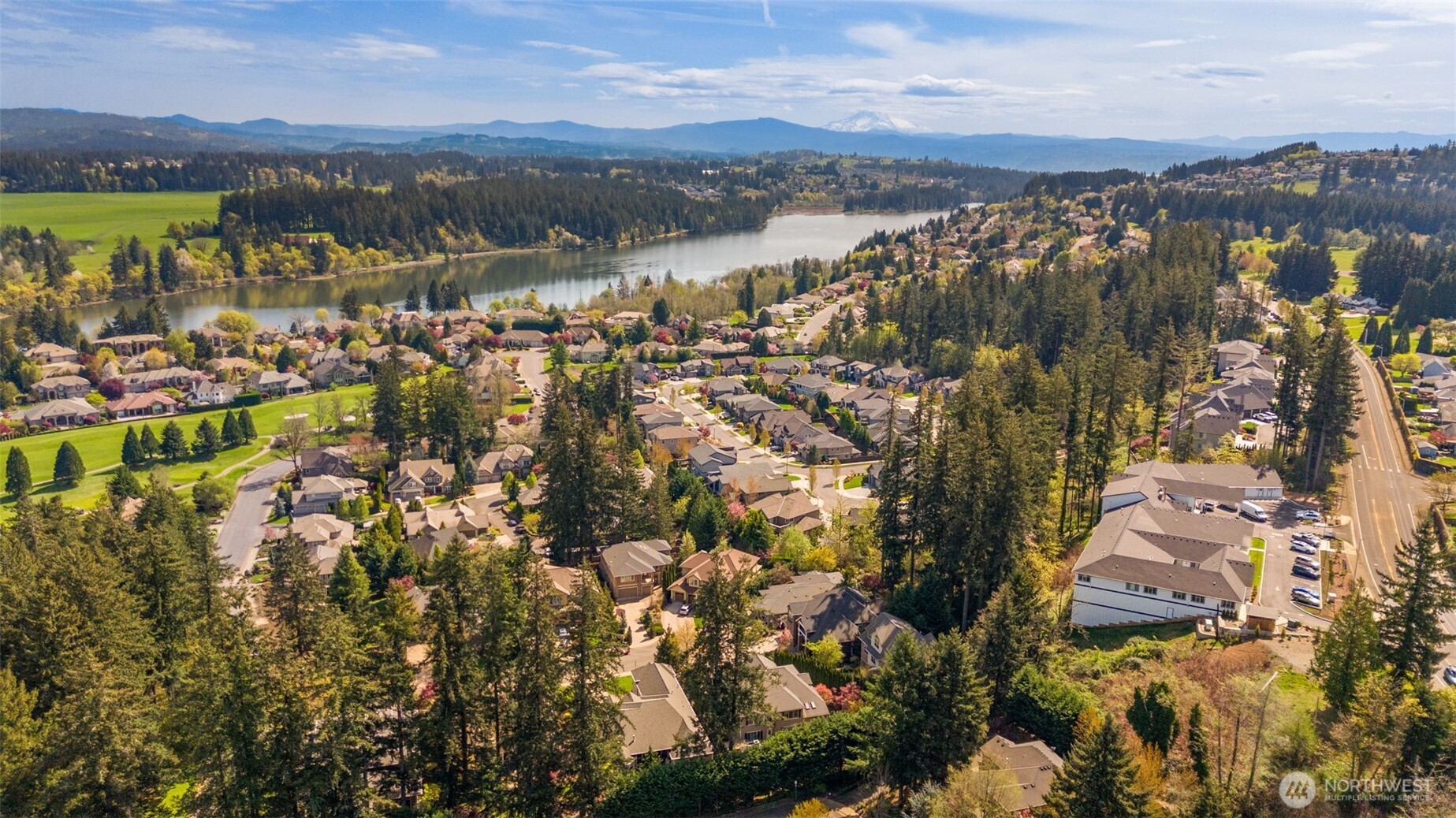 5823 NW Inglewood Court , Camas, WA 98607