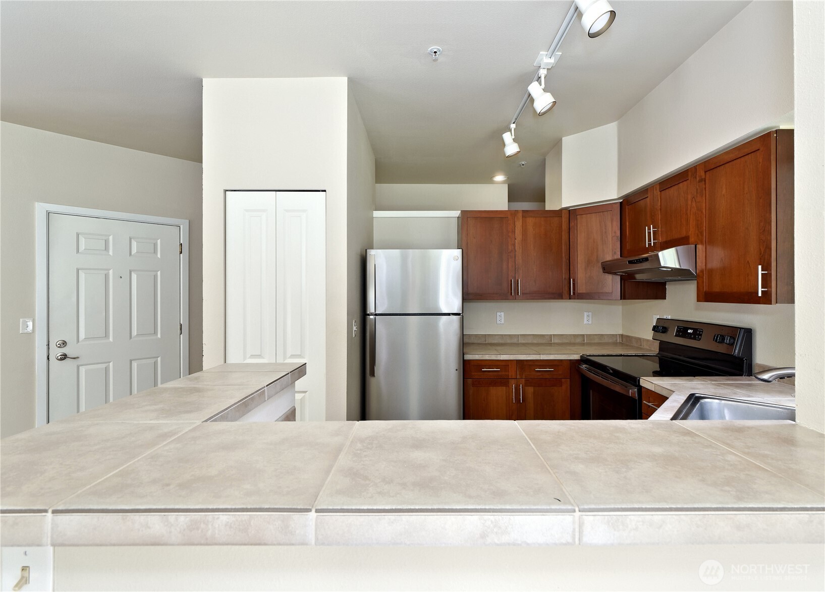 12012 NE 204th Place #C201, Bothell, WA 98011