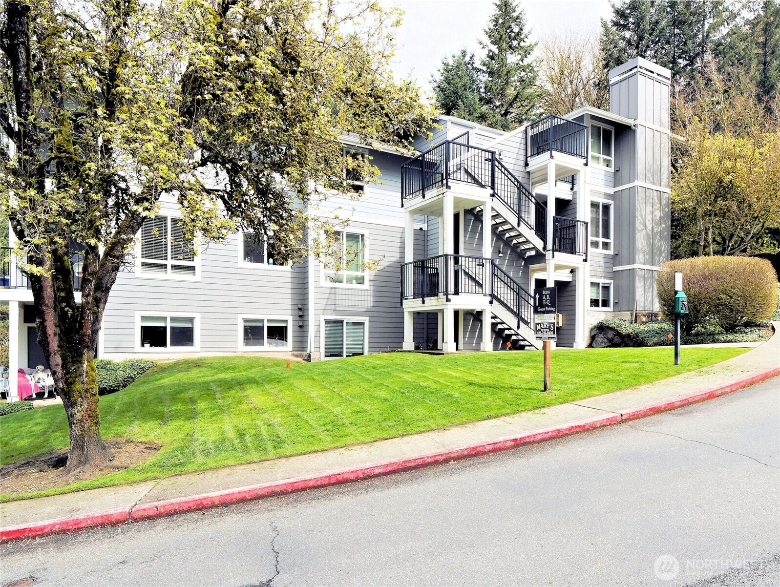 12012 NE 204th Place #C201, Bothell, WA 98011