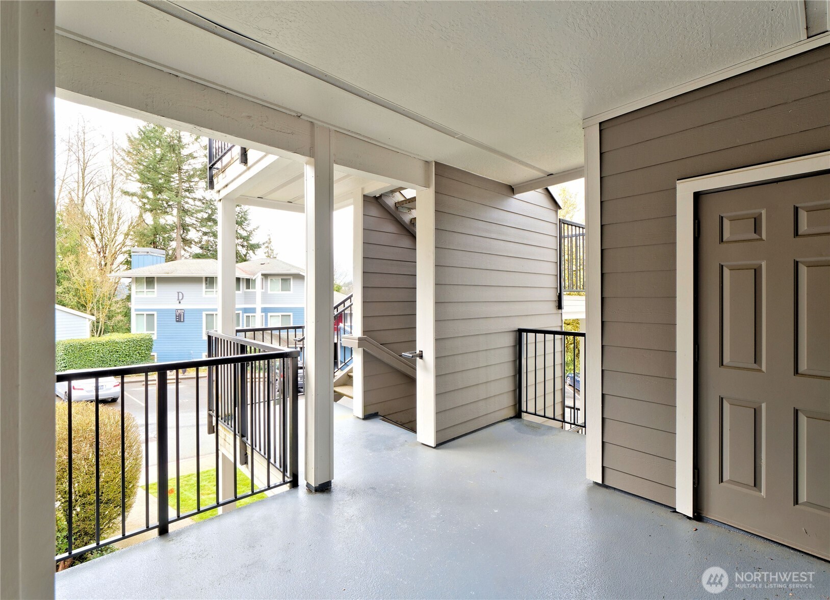 12012 NE 204th Place #C201, Bothell, WA 98011