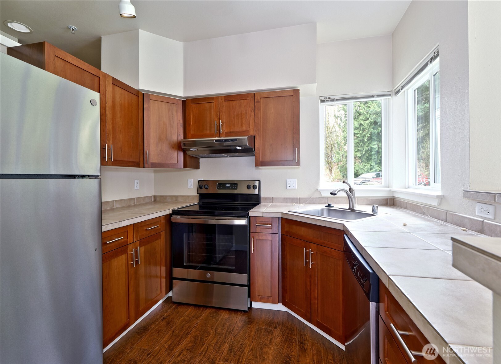 12012 NE 204th Place #C201, Bothell, WA 98011