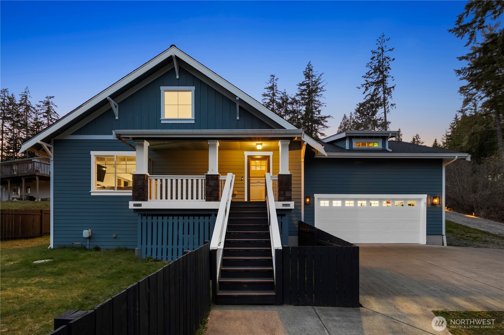 61 E Channel Drive , Allyn, WA 98524