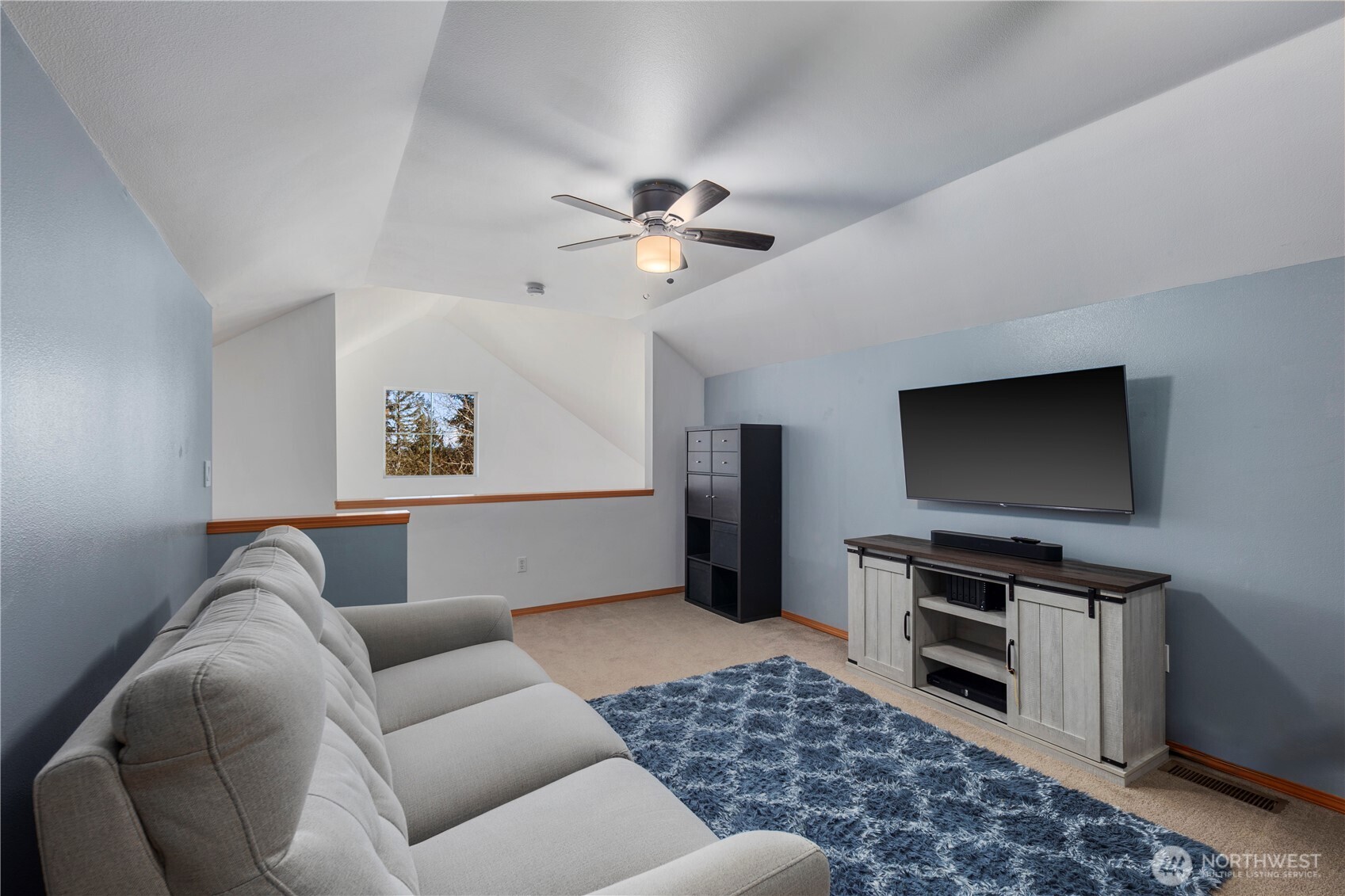 61 E Channel Drive , Allyn, WA 98524