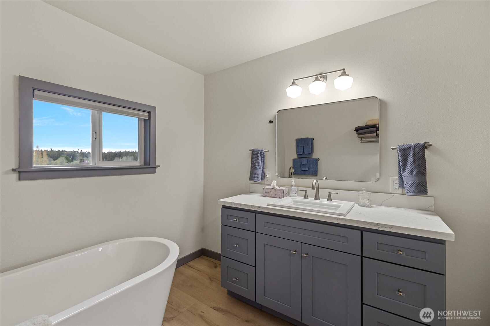 2010 Sweetbriar Lane , Oak Harbor, WA 98277