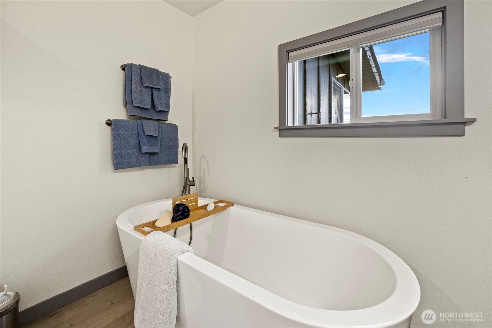 2010 Sweetbriar Lane , Oak Harbor, WA 98277