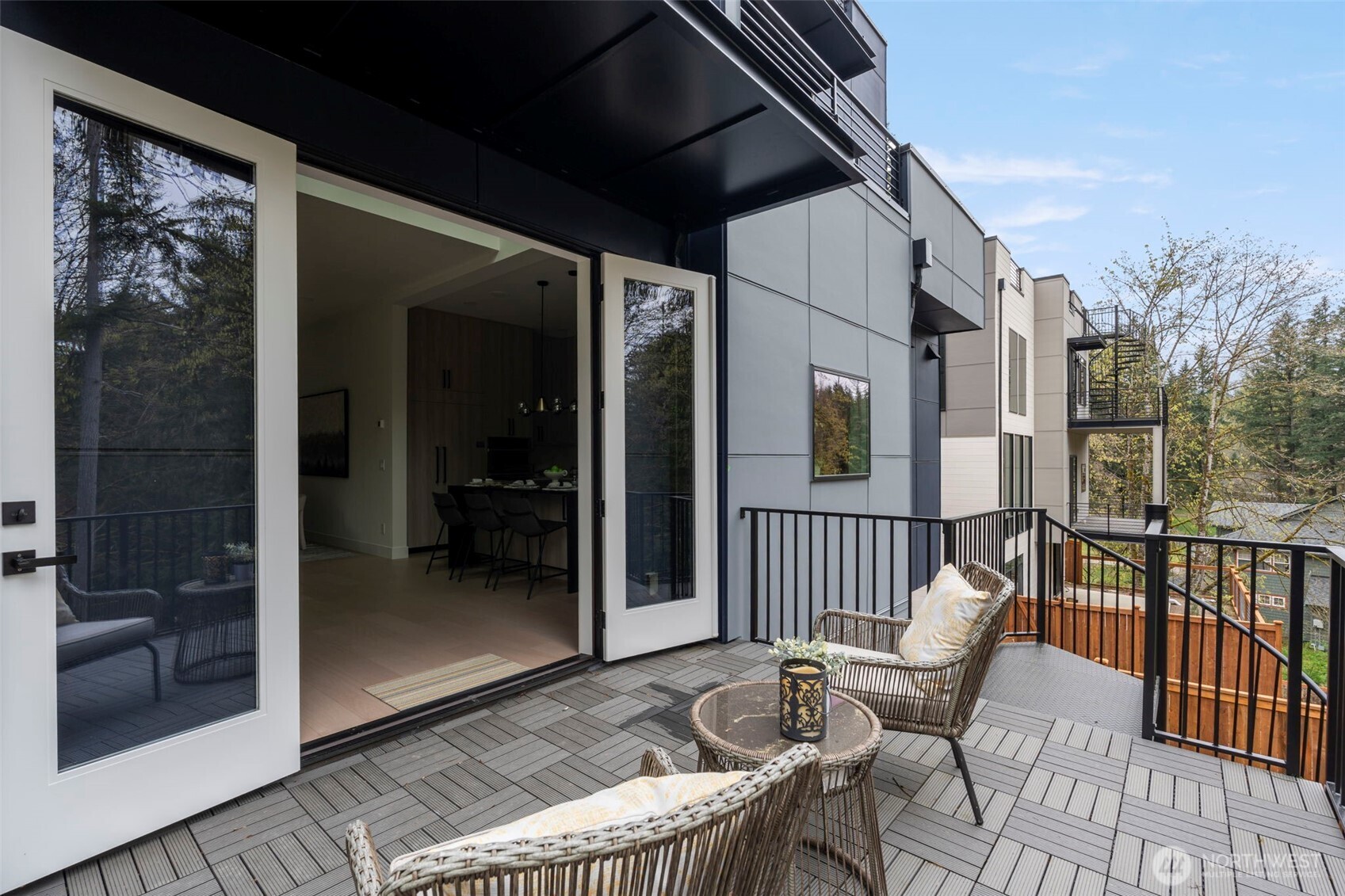 24257 SE 26th Place , Sammamish, WA 98075