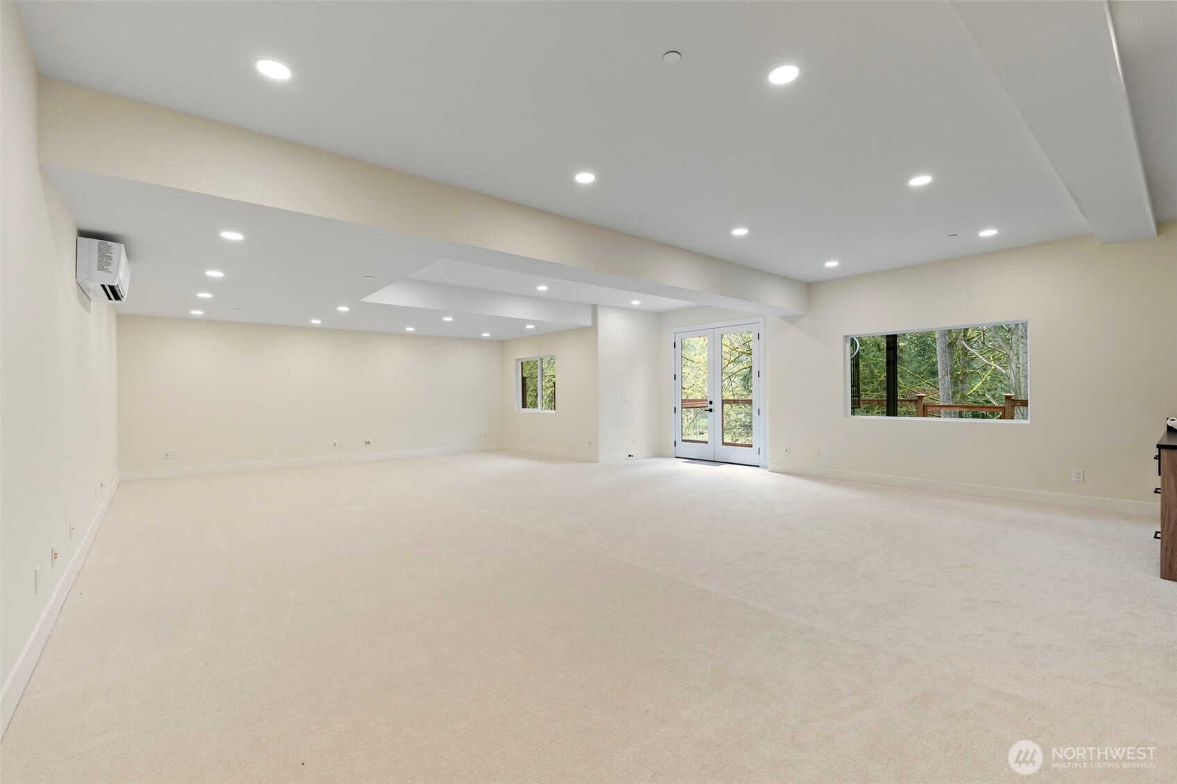 24257 SE 26th Place , Sammamish, WA 98075