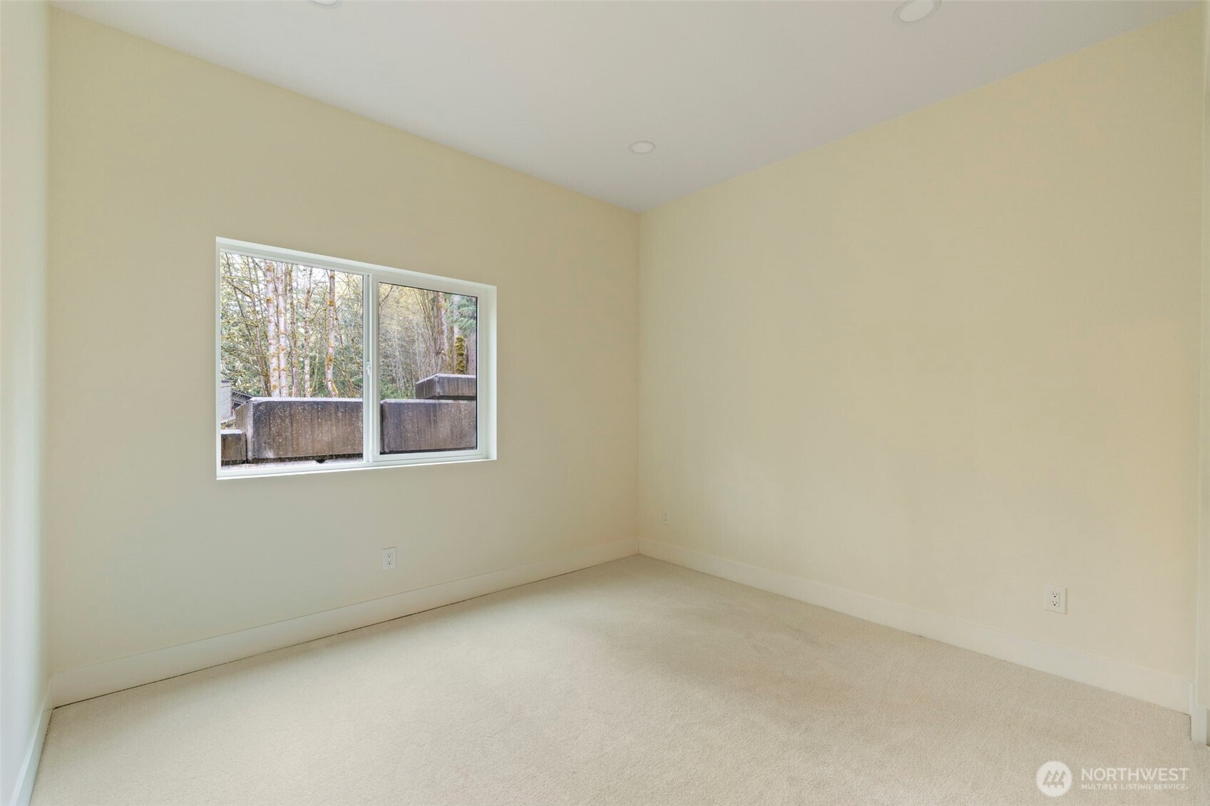 24257 SE 26th Place , Sammamish, WA 98075