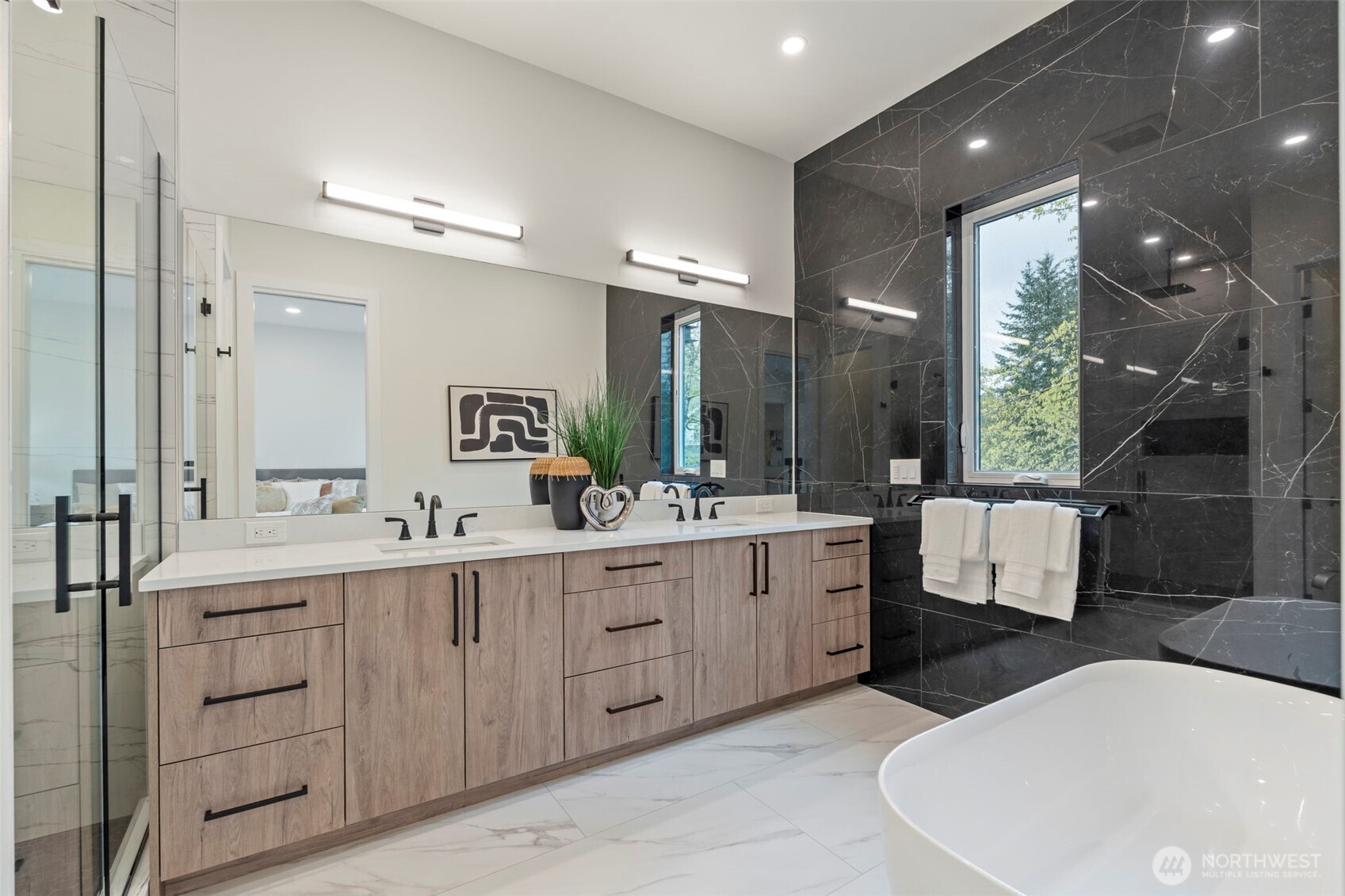 24257 SE 26th Place , Sammamish, WA 98075