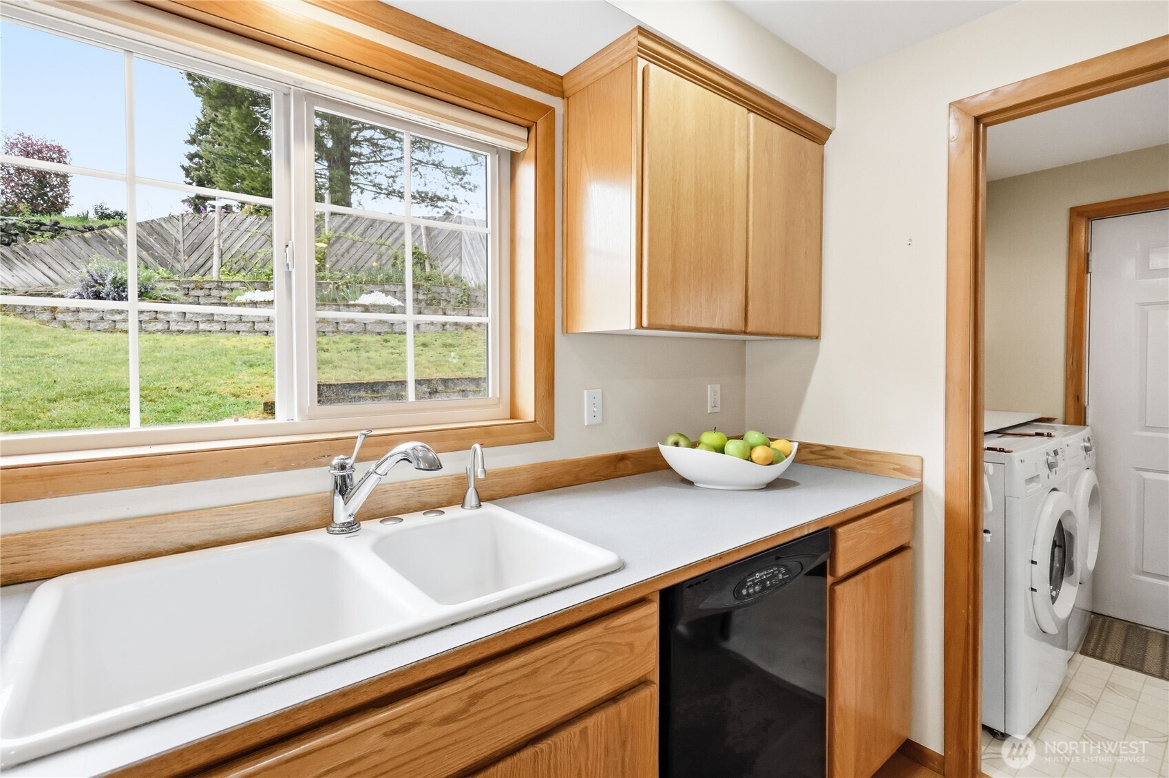 17851 9th Avenue NE, Poulsbo, WA 98370