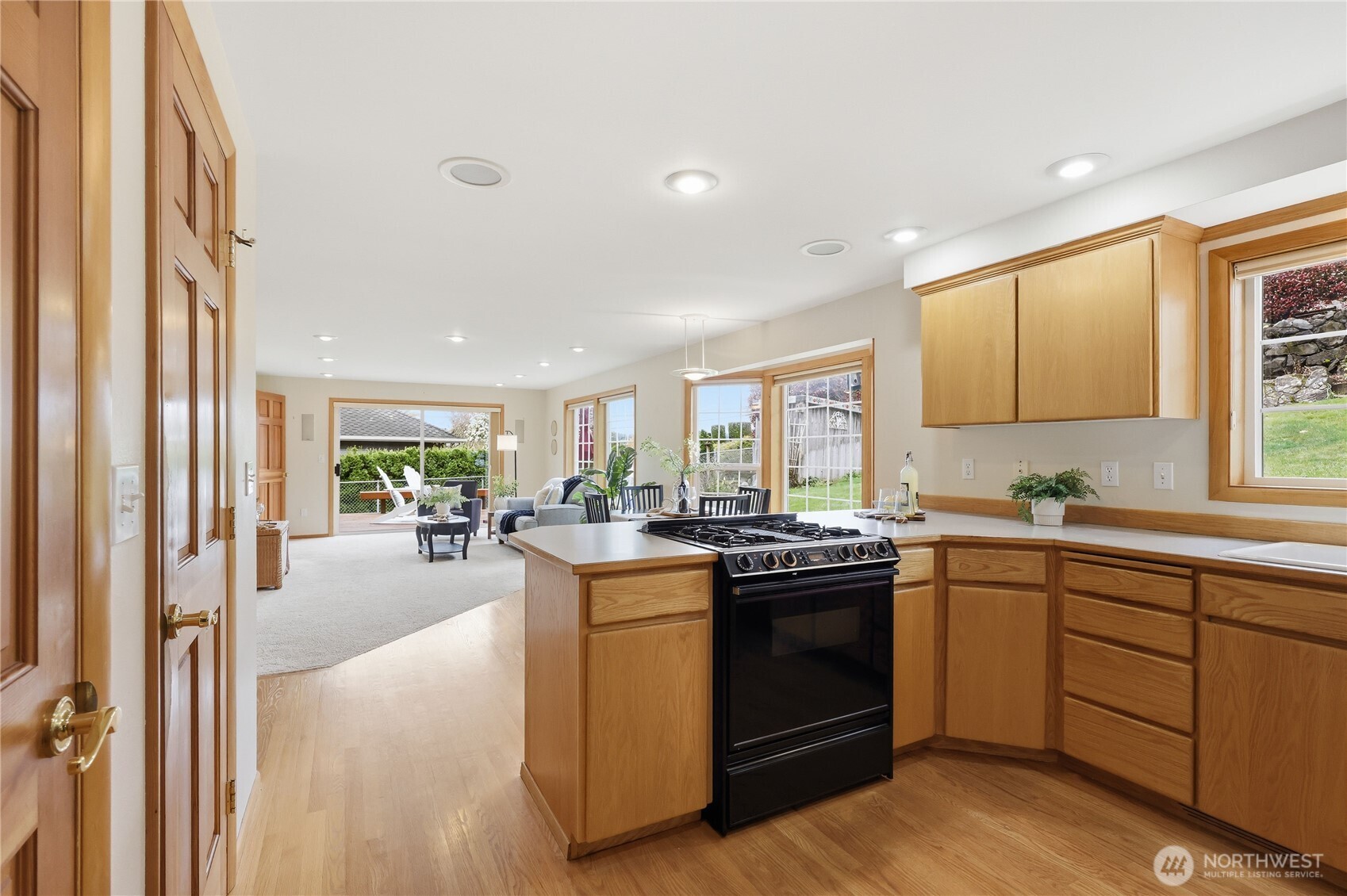 17851 9th Avenue NE, Poulsbo, WA 98370